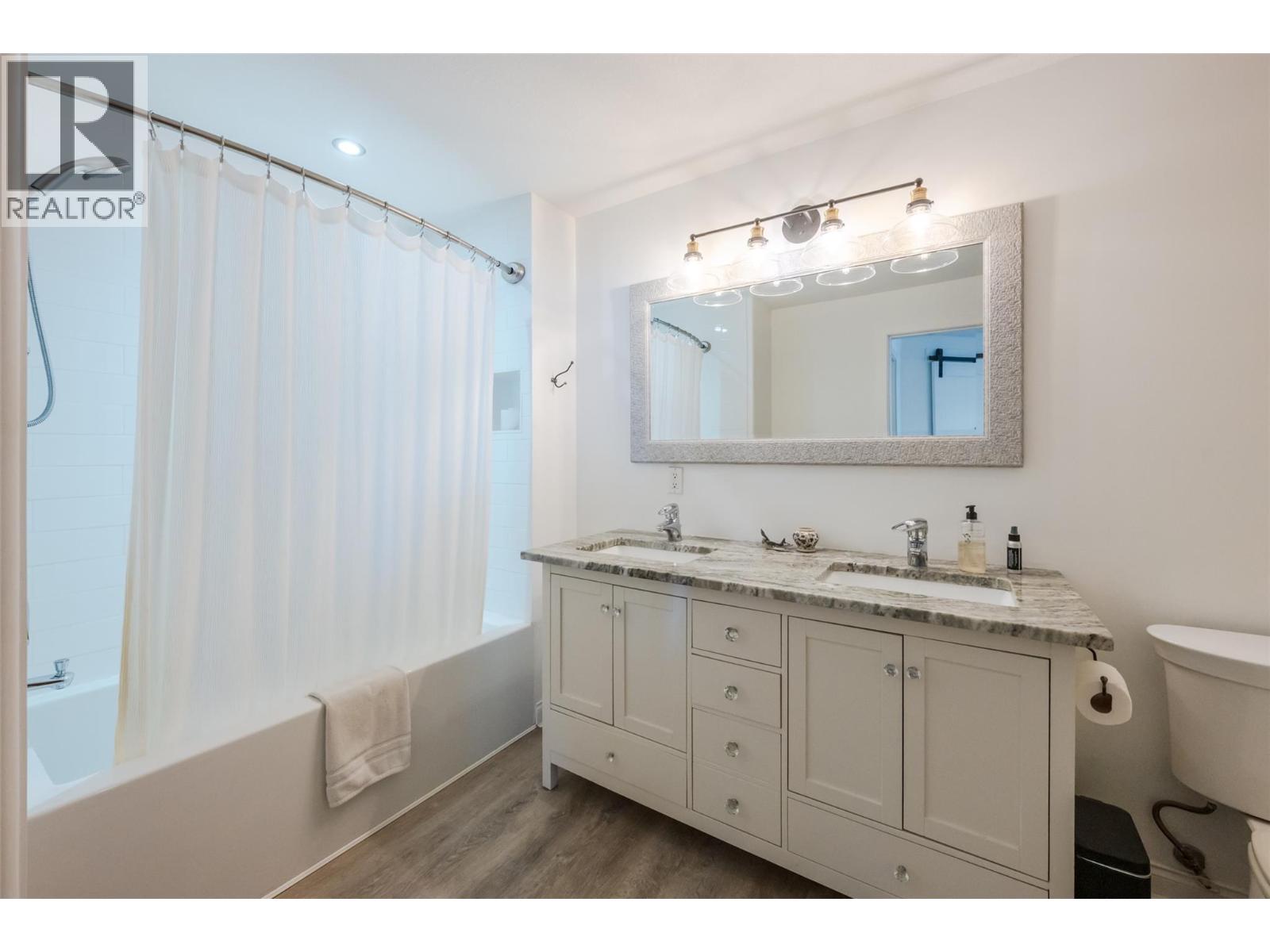 250 Marina Way Unit# 103, Penticton, British Columbia  V2A 1H4 - Photo 10 - 10393801