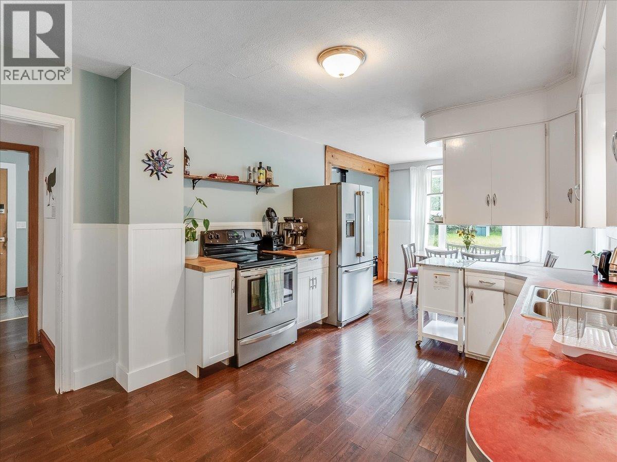 3177 Slocan Park Road, Slocan Park, British Columbia  V0G 2E0 - Photo 12 - 10393346