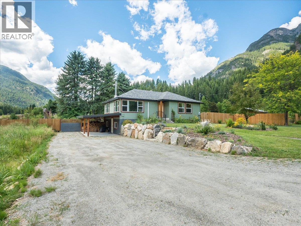3177 Slocan Park Road, Slocan Park, British Columbia  V0G 2E0 - Photo 27 - 10393346