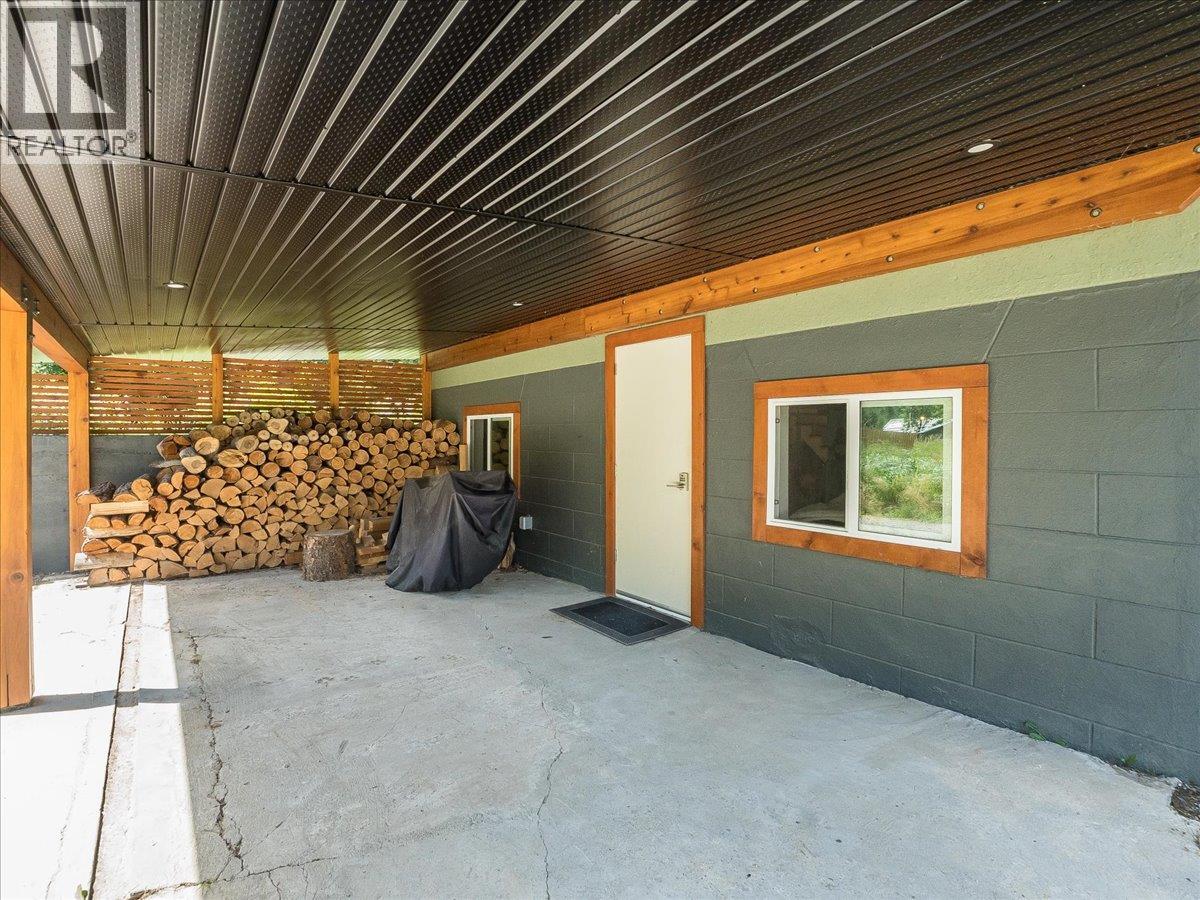 3177 Slocan Park Road, Slocan Park, British Columbia  V0G 2E0 - Photo 30 - 10393346