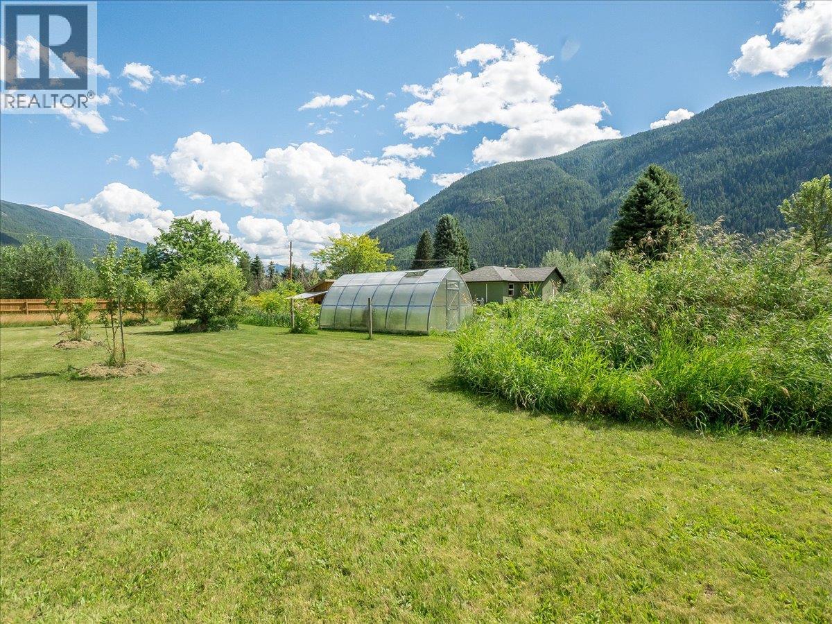 3177 Slocan Park Road, Slocan Park, British Columbia  V0G 2E0 - Photo 38 - 10393346