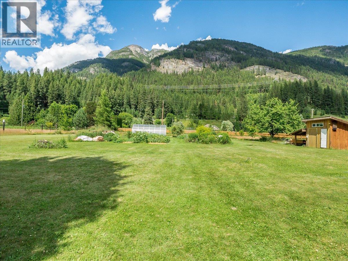 3177 Slocan Park Road, Slocan Park, British Columbia  V0G 2E0 - Photo 40 - 10393346