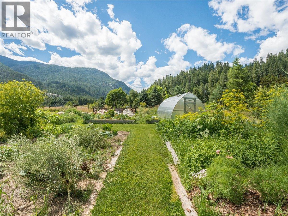 3177 Slocan Park Road, Slocan Park, British Columbia  V0G 2E0 - Photo 41 - 10393346