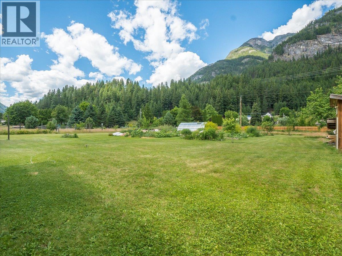 3177 Slocan Park Road, Slocan Park, British Columbia  V0G 2E0 - Photo 54 - 10393346