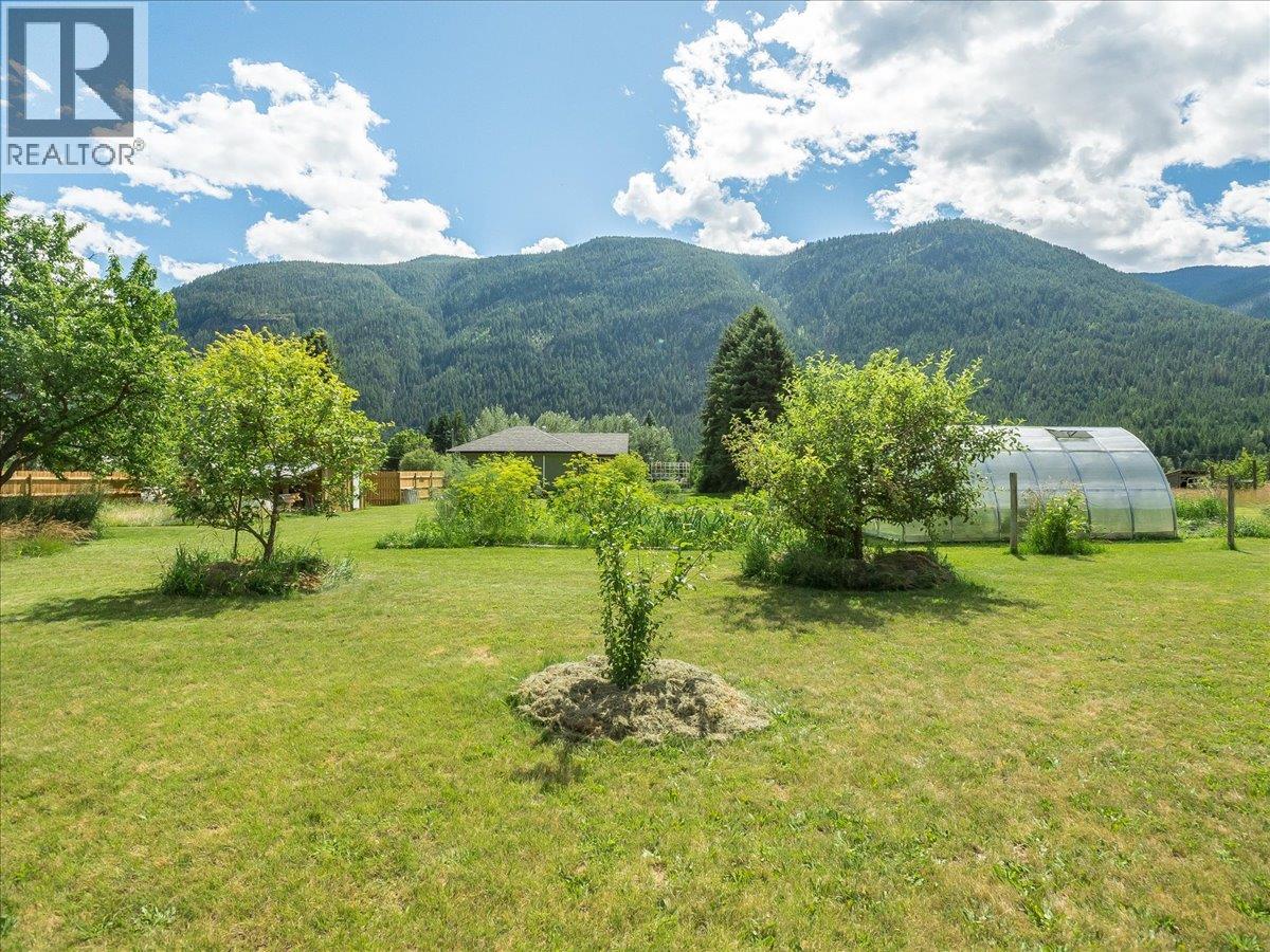 3177 Slocan Park Road, Slocan Park, British Columbia  V0G 2E0 - Photo 55 - 10393346