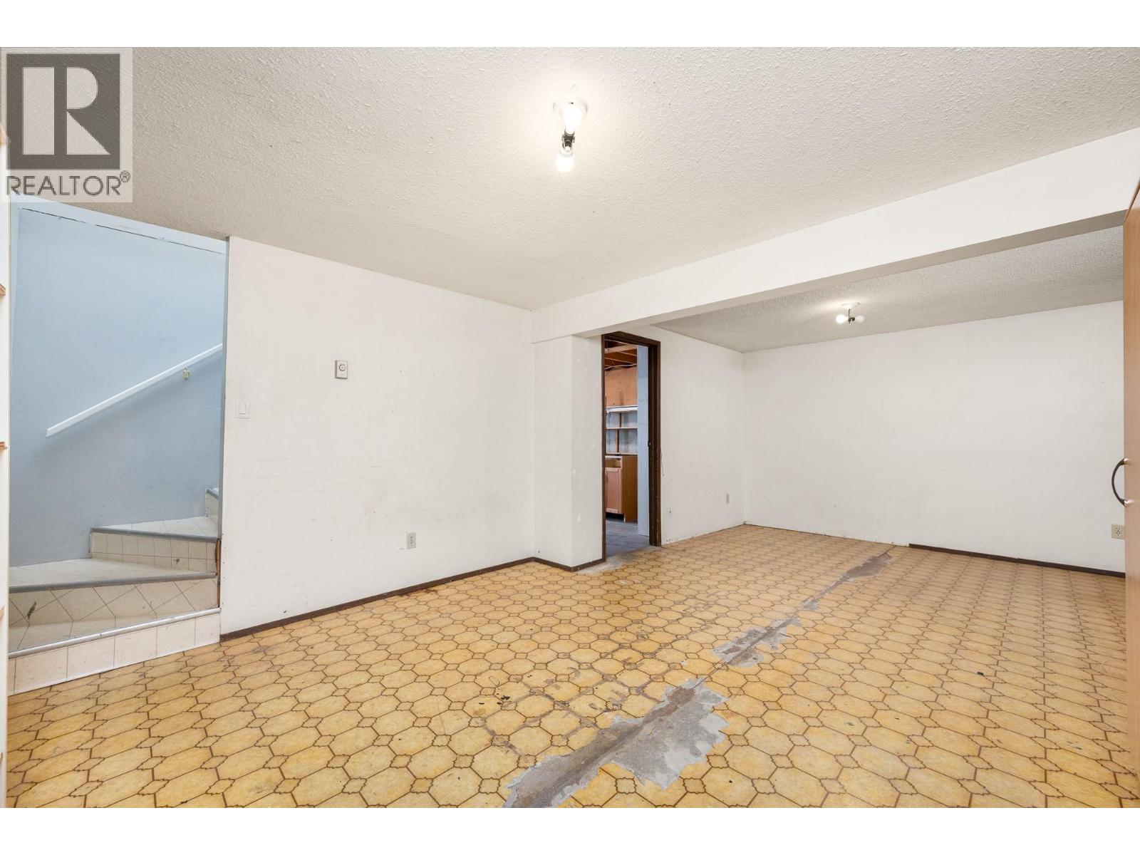 5008 Heritage Drive, Vernon, British Columbia  V1T 7V4 - Photo 13 - 10393675