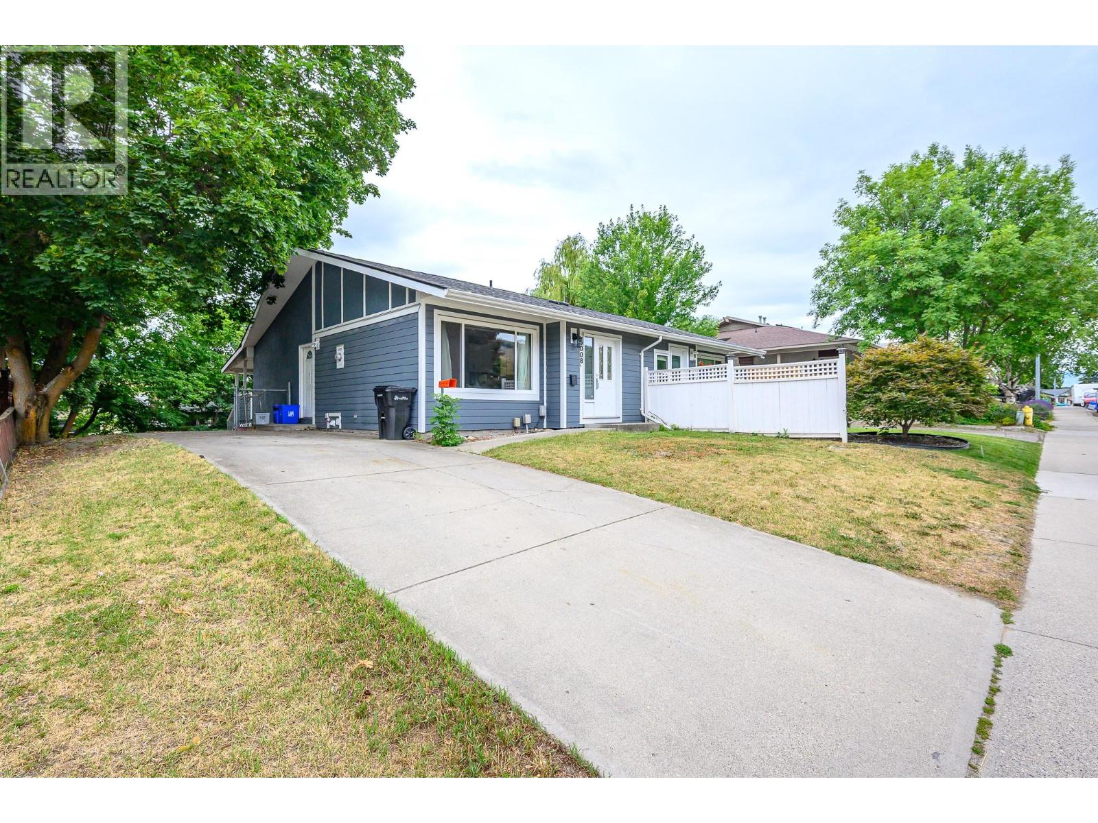5008 Heritage Drive, Vernon, British Columbia  V1T 7V4 - Photo 2 - 10393675