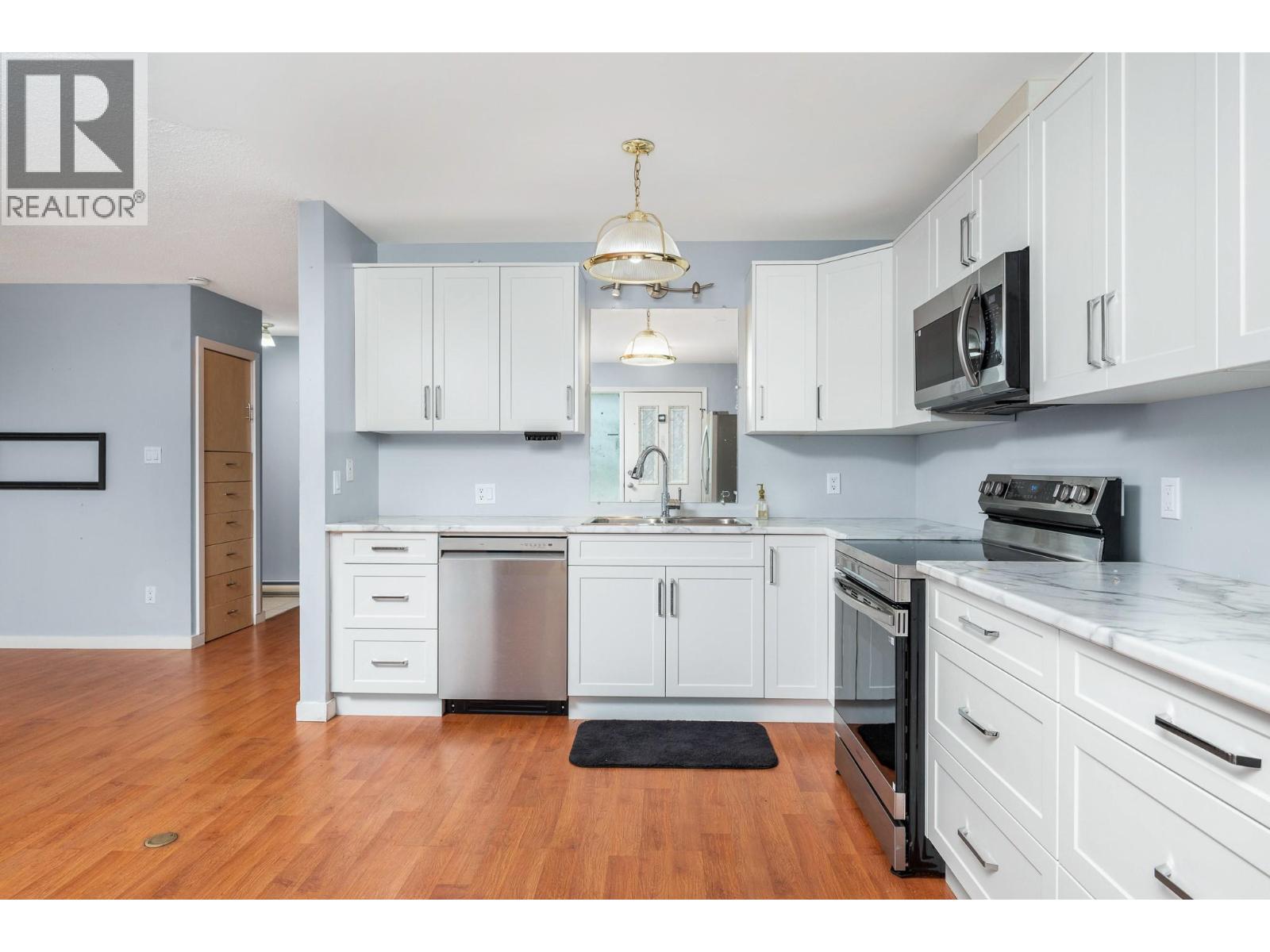 5008 Heritage Drive, Vernon, British Columbia  V1T 7V4 - Photo 3 - 10393675