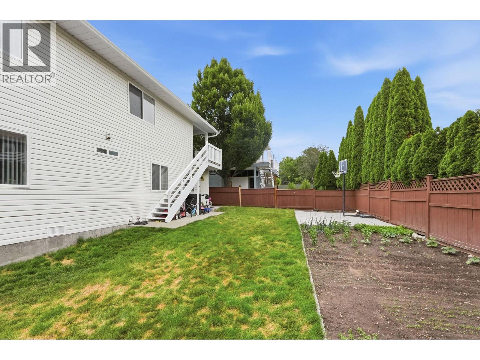 660 Wiltse Boulevard, Penticton, British Columbia  V2A 8J2 - Photo 41 - 10392682