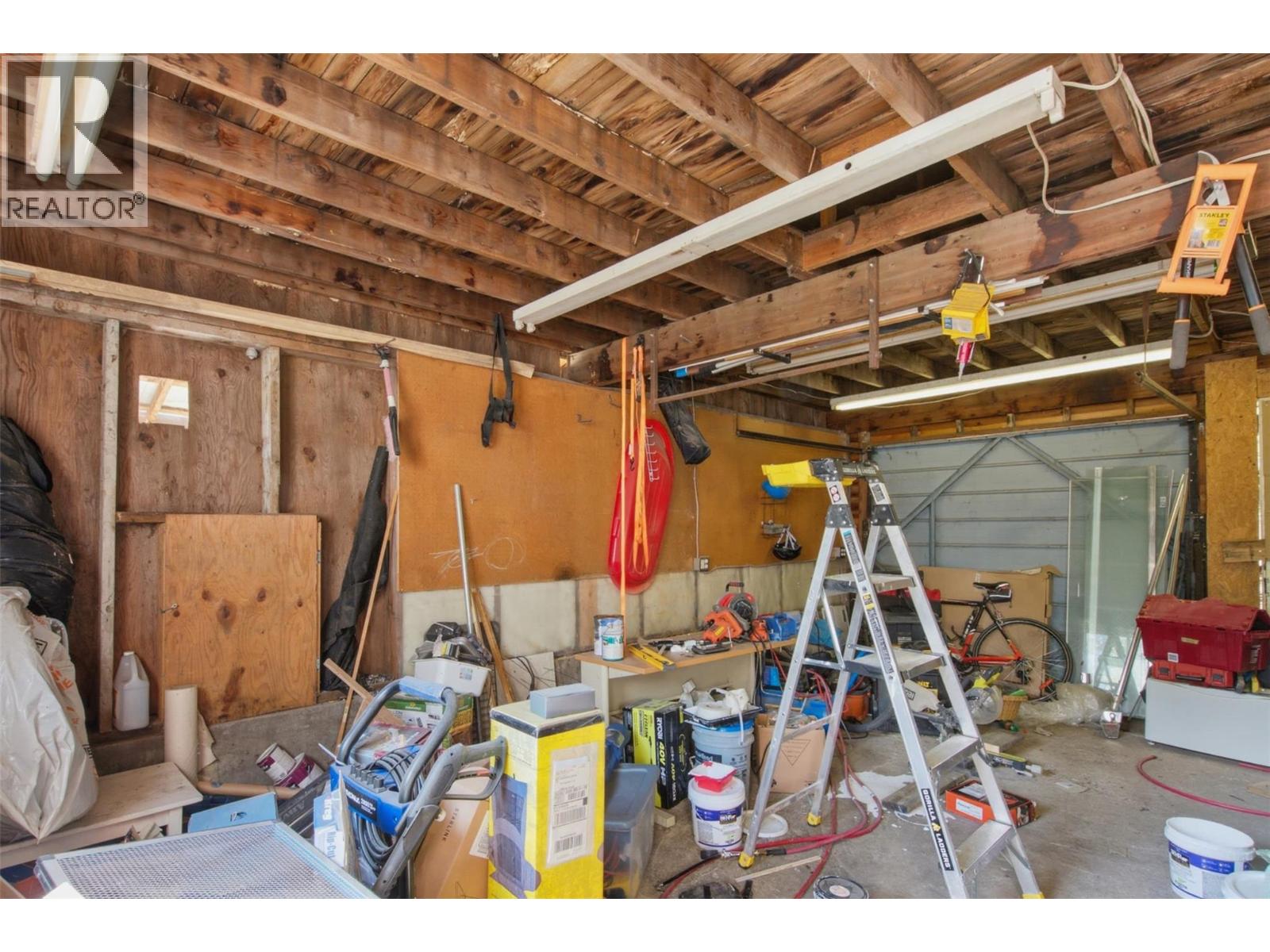 2007 Heighway Crescent, Lumby, British Columbia  V0E 2G0 - Photo 27 - 10393833