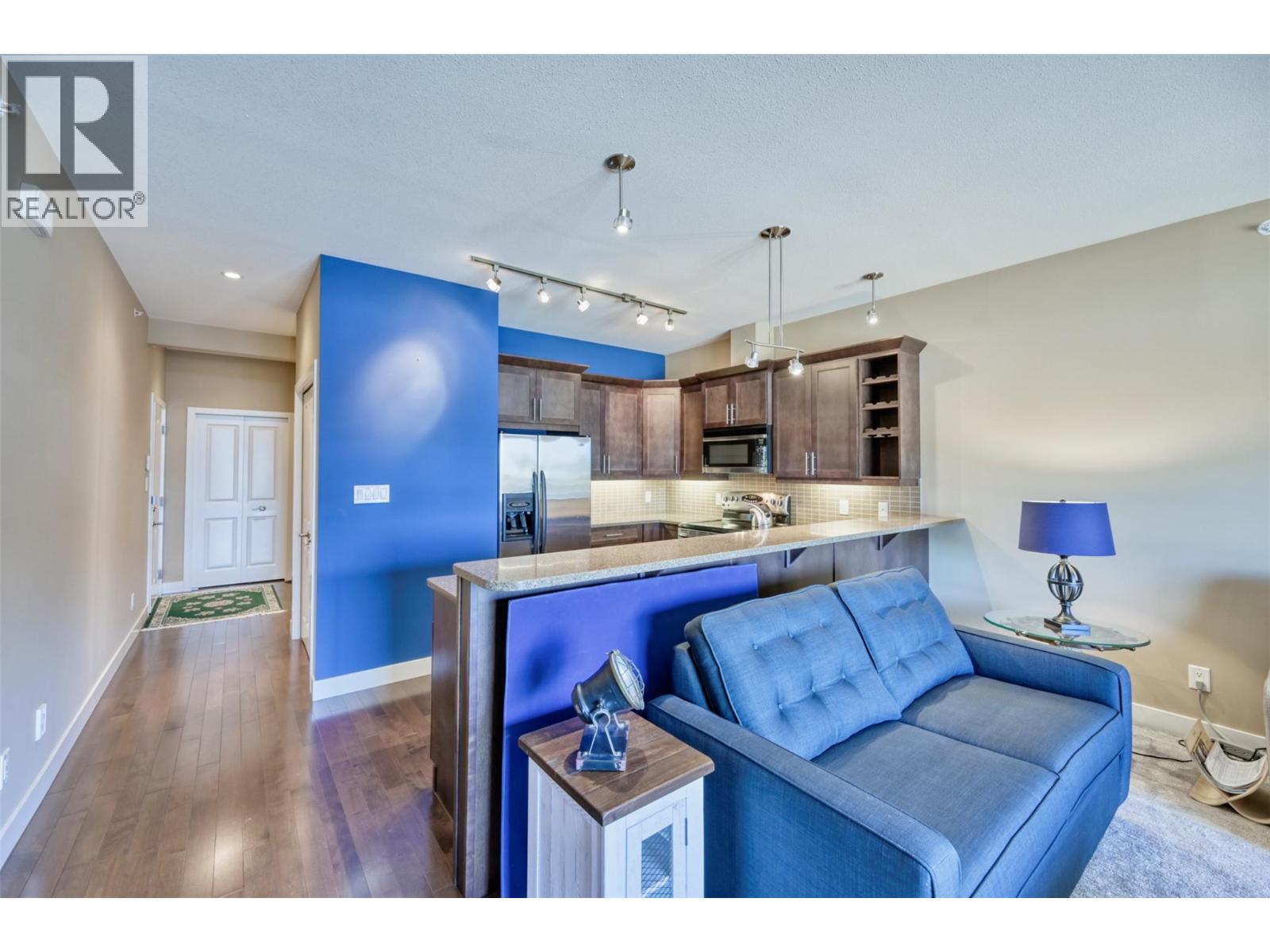 5803 Lakeshore Drive Unit# 10, Osoyoos, British Columbia  V0H 1V6 - Photo 3 - 10393928