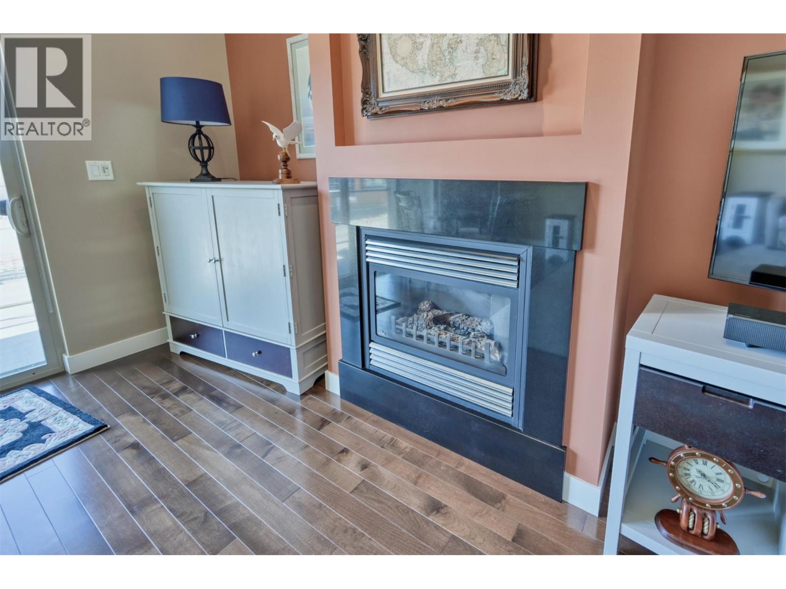5803 Lakeshore Drive Unit# 10, Osoyoos, British Columbia  V0H 1V6 - Photo 5 - 10393928