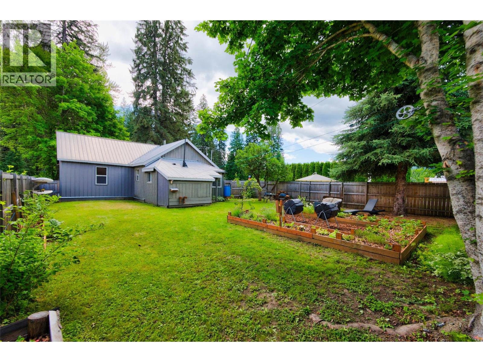 124 Sayward Avenue, Salmo, British Columbia  V0G 1Z0 - Photo 43 - 10393692