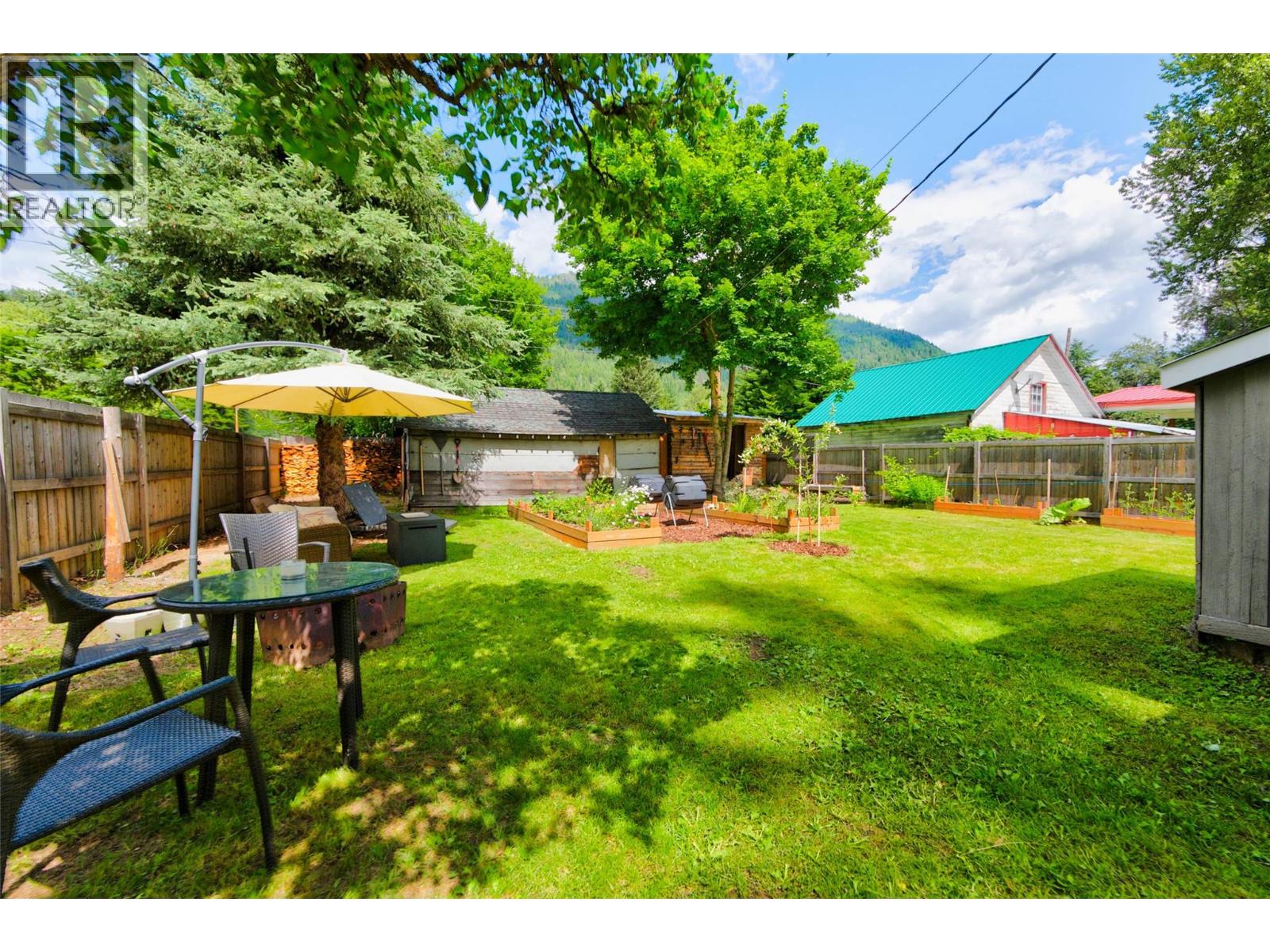 124 Sayward Avenue, Salmo, British Columbia  V0G 1Z0 - Photo 45 - 10393692