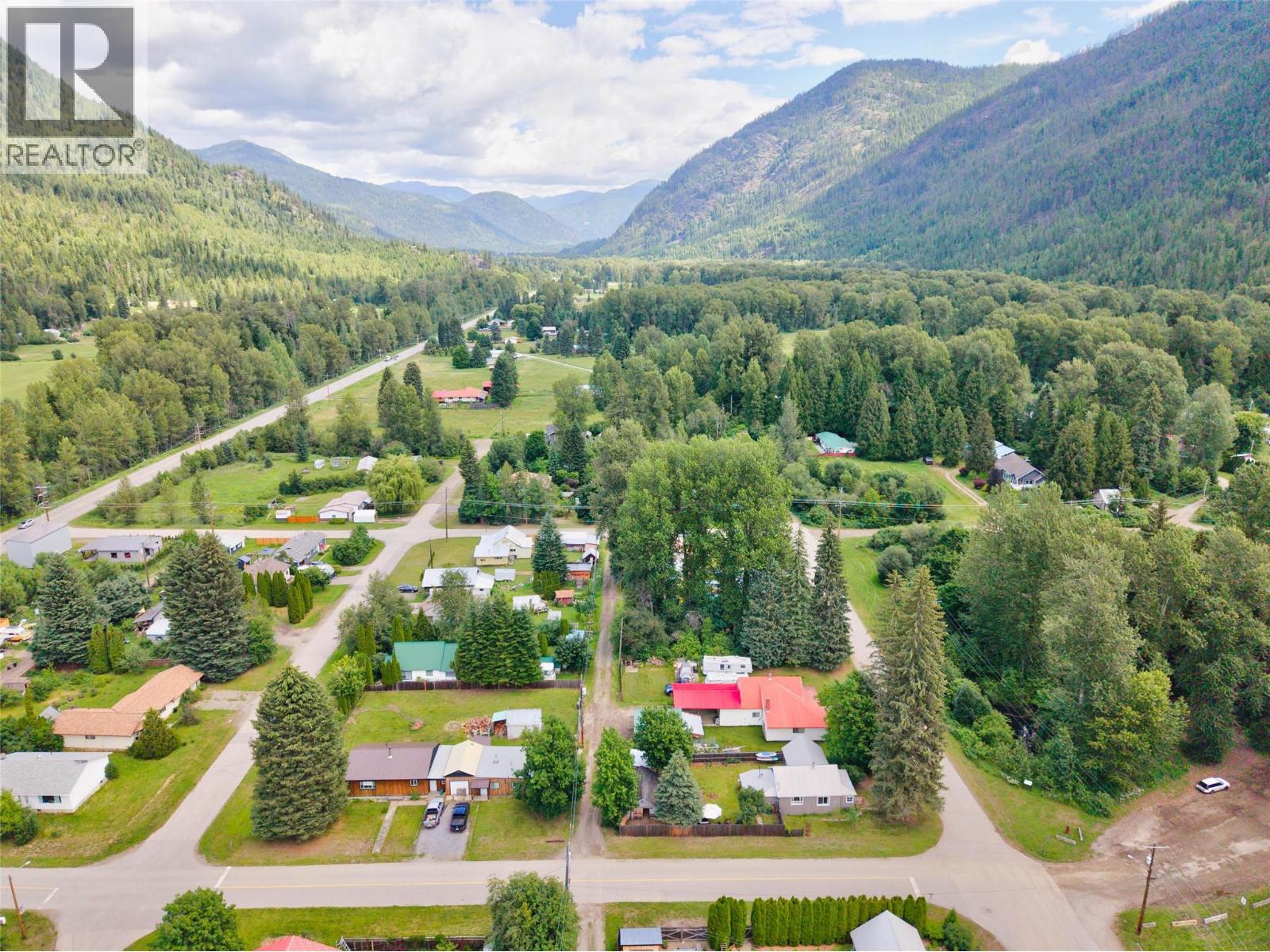 124 Sayward Avenue, Salmo, British Columbia  V0G 1Z0 - Photo 59 - 10393692