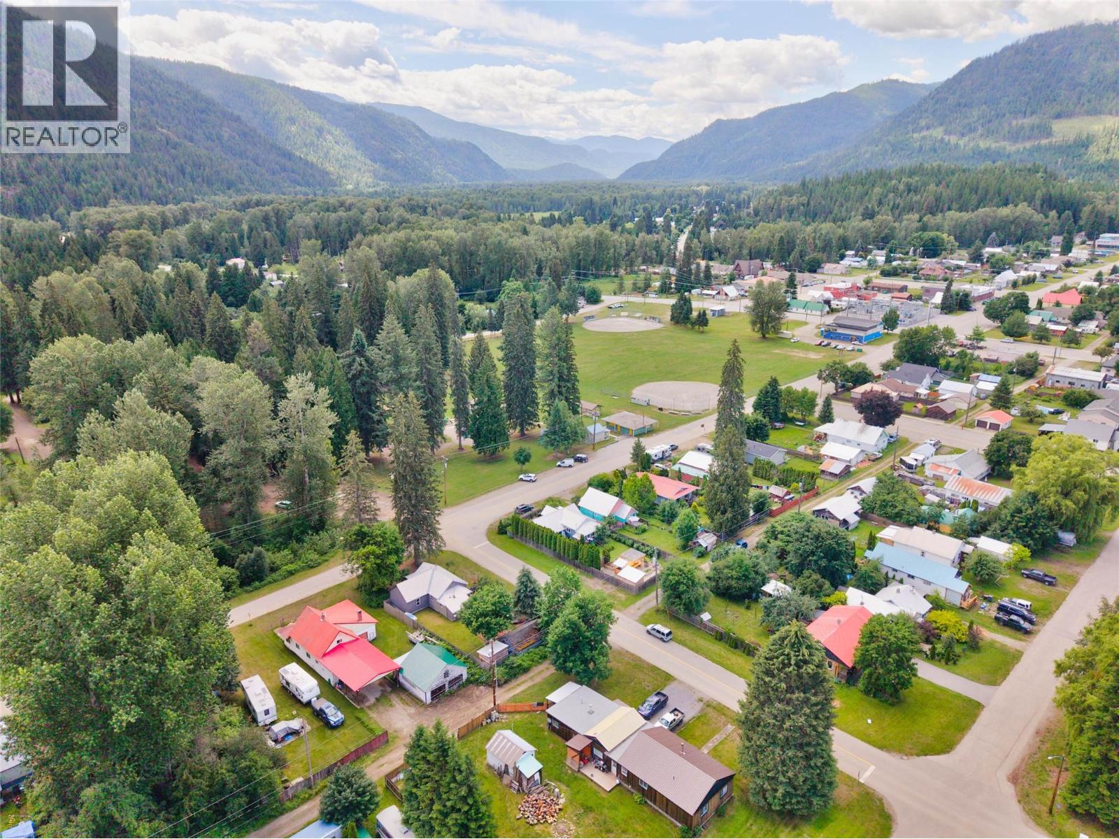 124 Sayward Avenue, Salmo, British Columbia  V0G 1Z0 - Photo 62 - 10393692