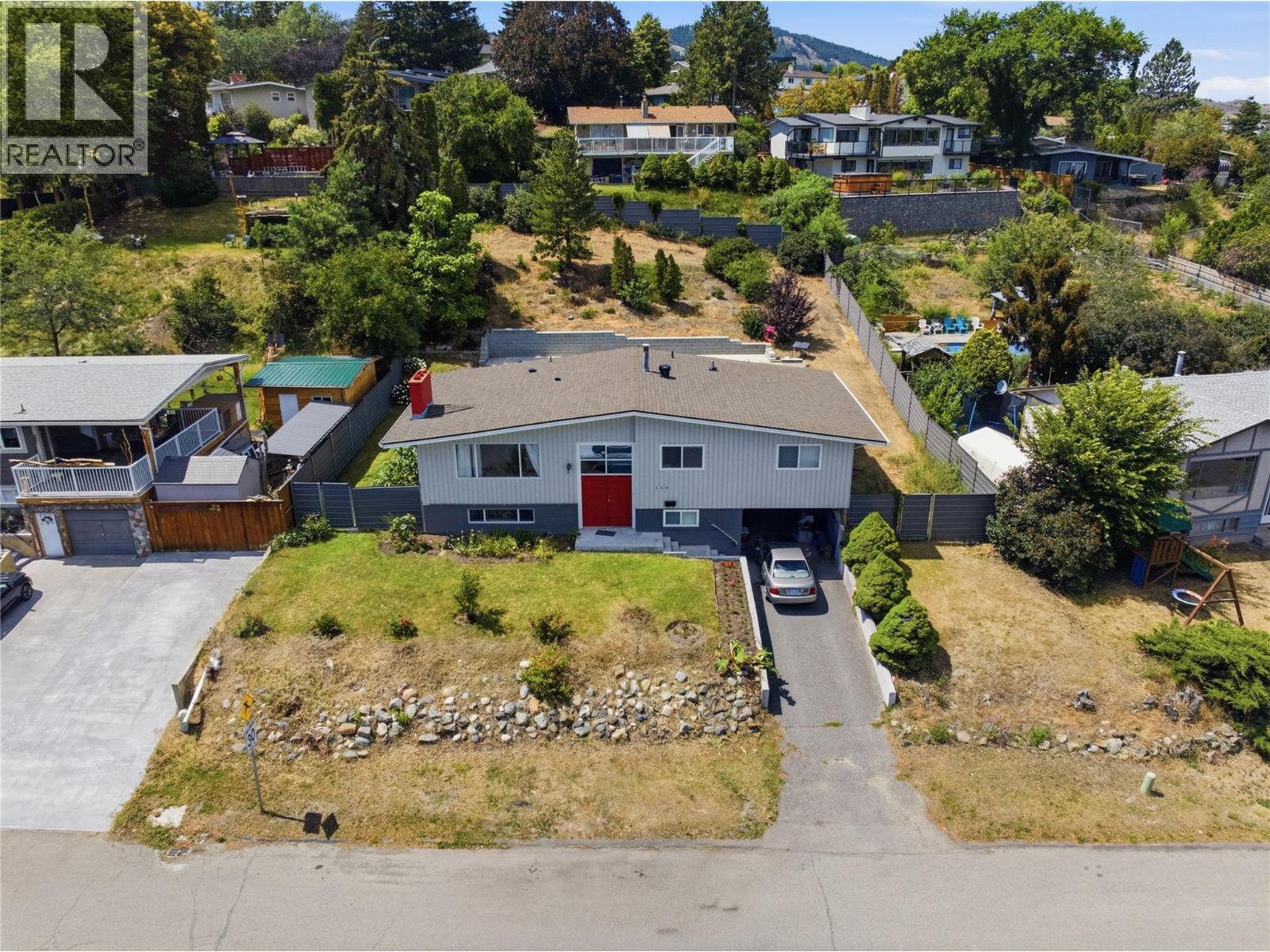 355 Pemberton Terrace, Kamloops, British Columbia  V2C 1T2 - Photo 1 - 10393950
