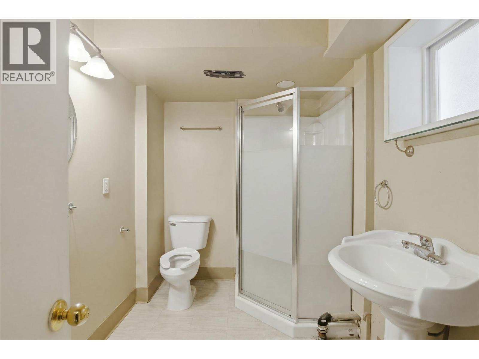 355 Pemberton Terrace, Kamloops, British Columbia  V2C 1T2 - Photo 26 - 10393950
