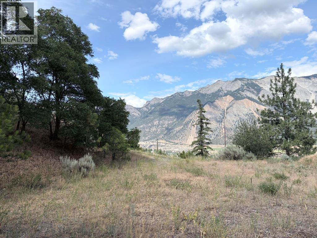 825 Columbia Street, Lillooet, British Columbia  V0K 1V0 - Photo 2 - 10393886