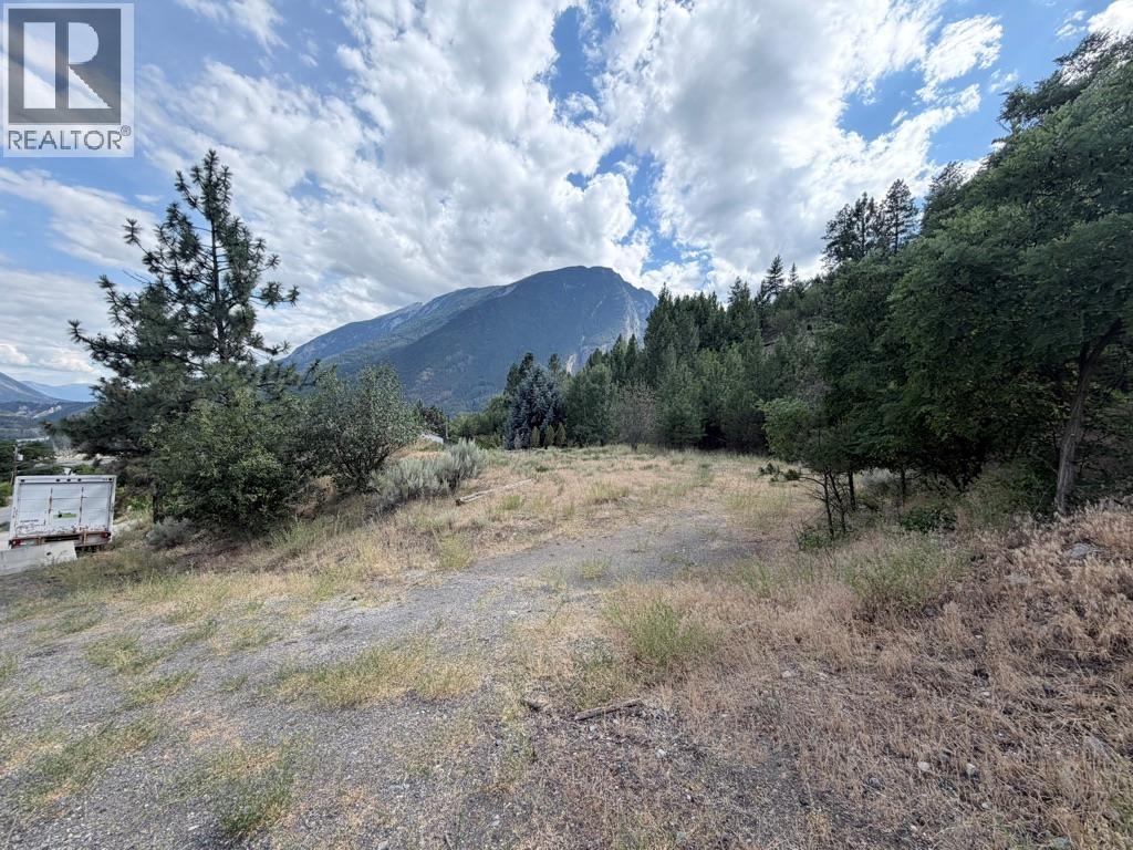 825 Columbia Street, Lillooet, British Columbia  V0K 1V0 - Photo 7 - 10393886
