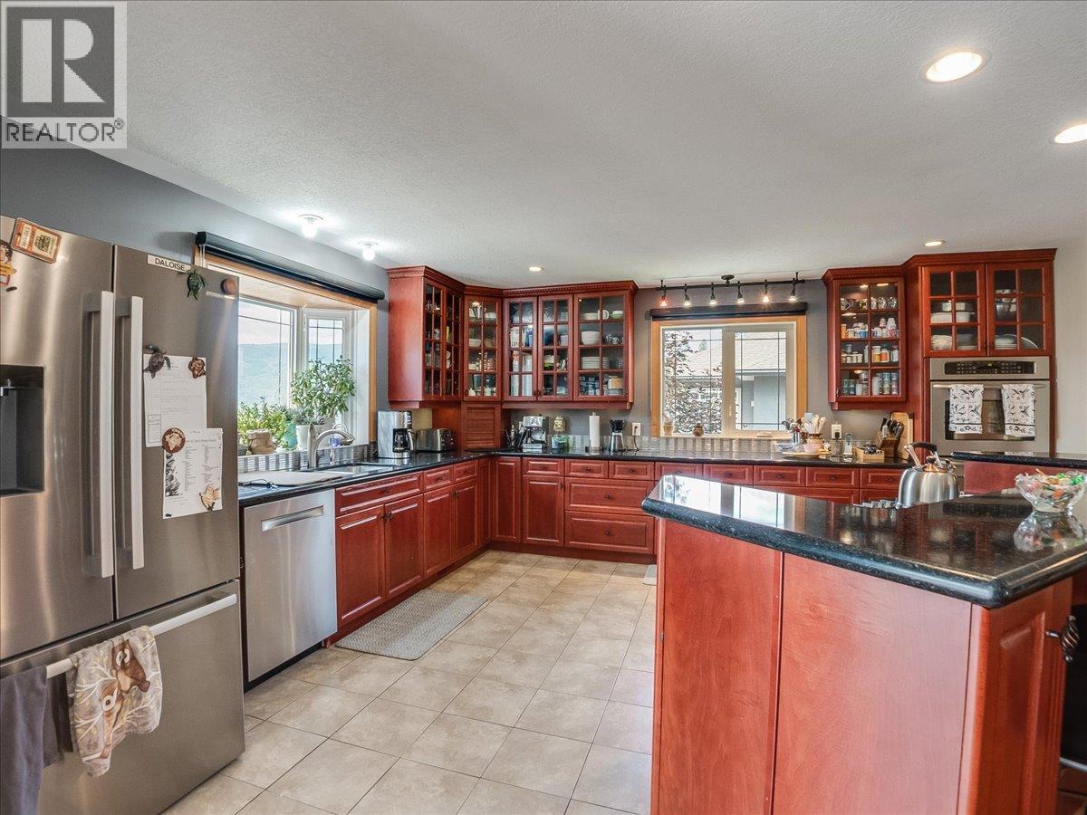 1616 Tower Ridge Road, Castlegar, British Columbia  V1N 4W7 - Photo 13 - 10393881