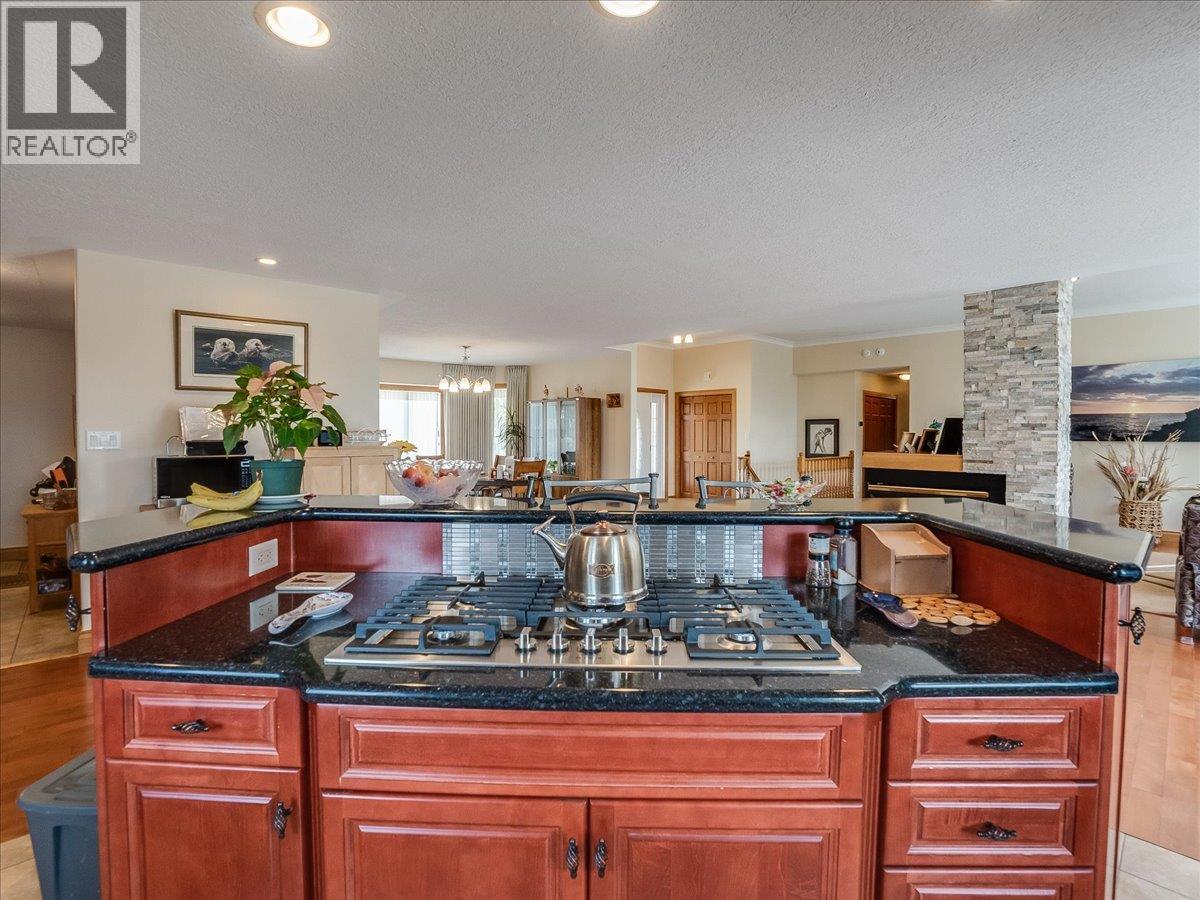 1616 Tower Ridge Road, Castlegar, British Columbia  V1N 4W7 - Photo 14 - 10393881