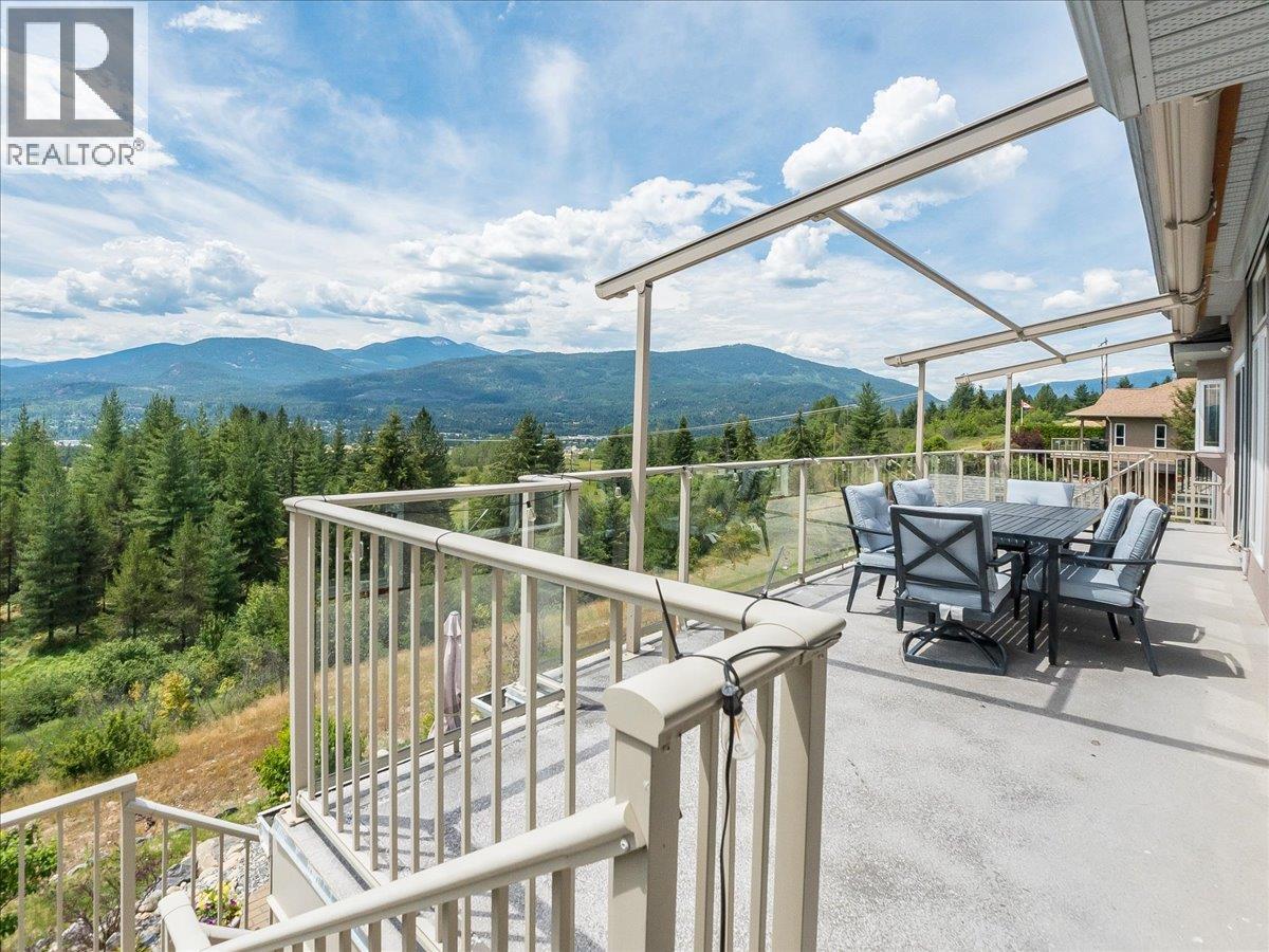 1616 Tower Ridge Road, Castlegar, British Columbia  V1N 4W7 - Photo 5 - 10393881