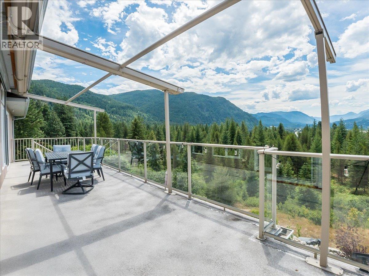 1616 Tower Ridge Road, Castlegar, British Columbia  V1N 4W7 - Photo 6 - 10393881