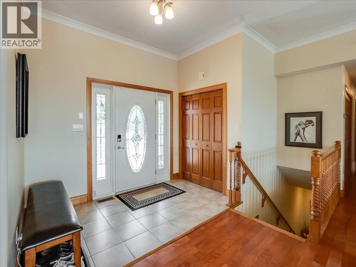 1616 Tower Ridge Road, Castlegar, British Columbia  V1N 4W7 - Photo 8 - 10393881