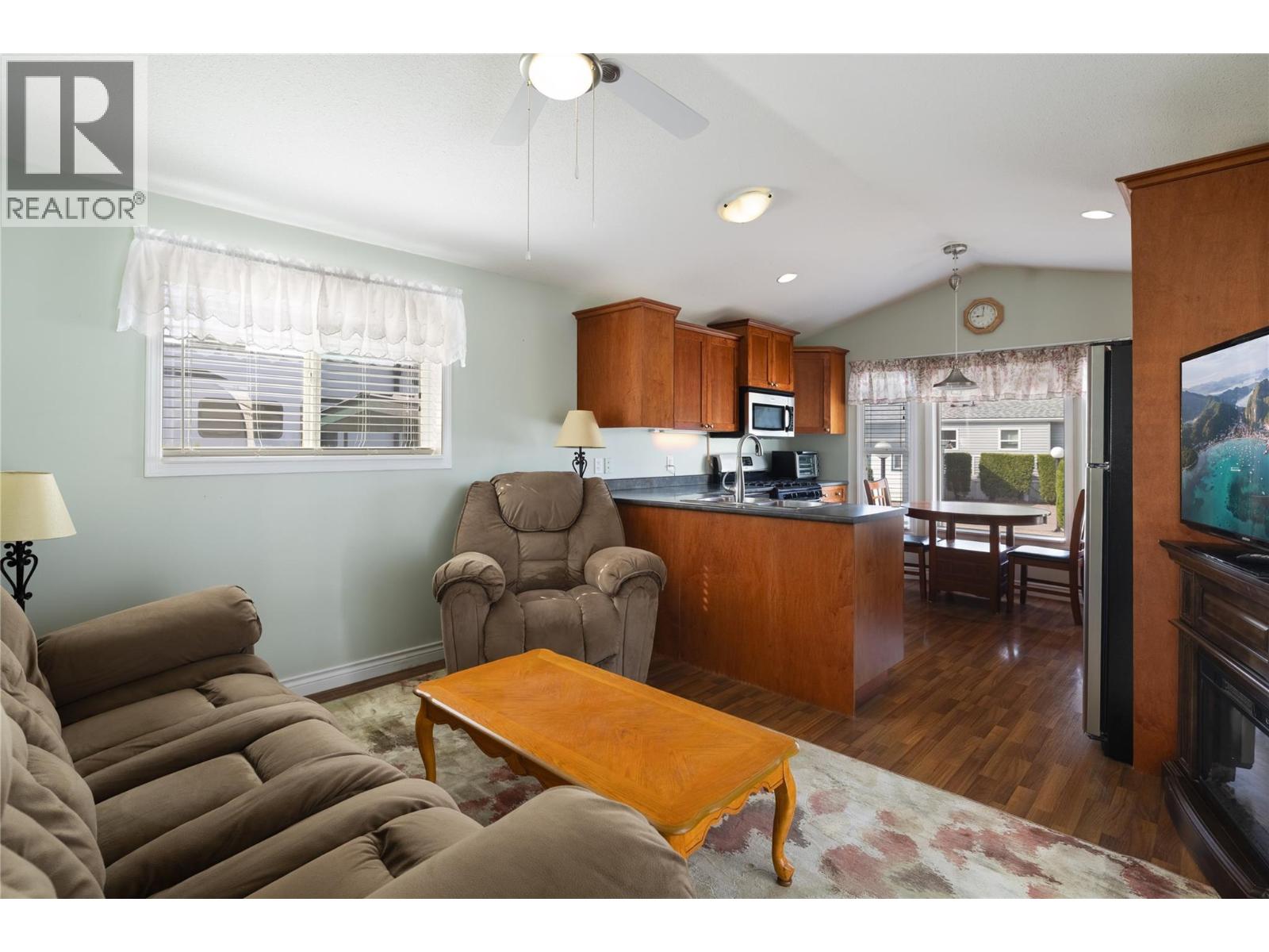 8000 Highland Road Unit# 24, Vernon, British Columbia  V1B 3W5 - Photo 5 - 10393910