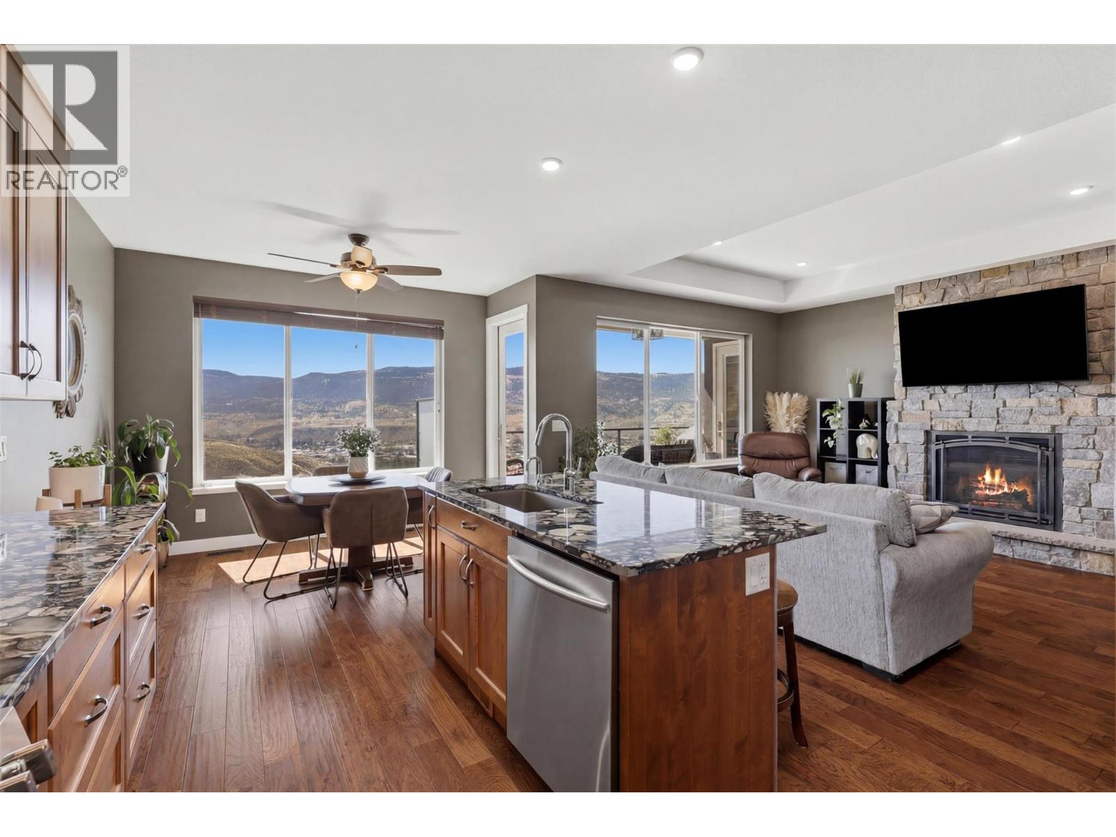 4006 Rio Vista Way, Kamloops, British Columbia  V2H 0E1 - Photo 14 - 10393832