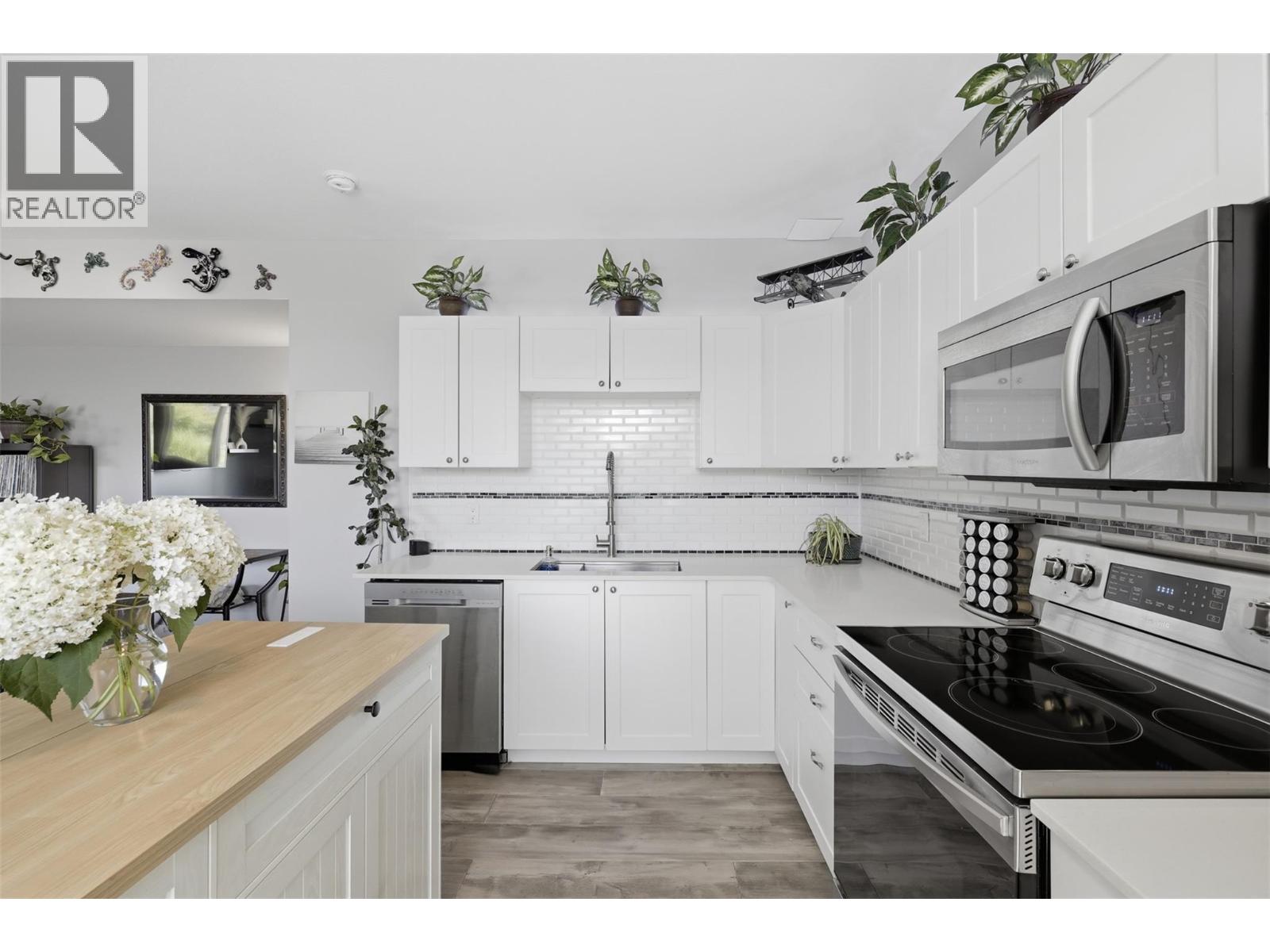 4006 Rio Vista Way, Kamloops, British Columbia  V2H 0E1 - Photo 40 - 10393832