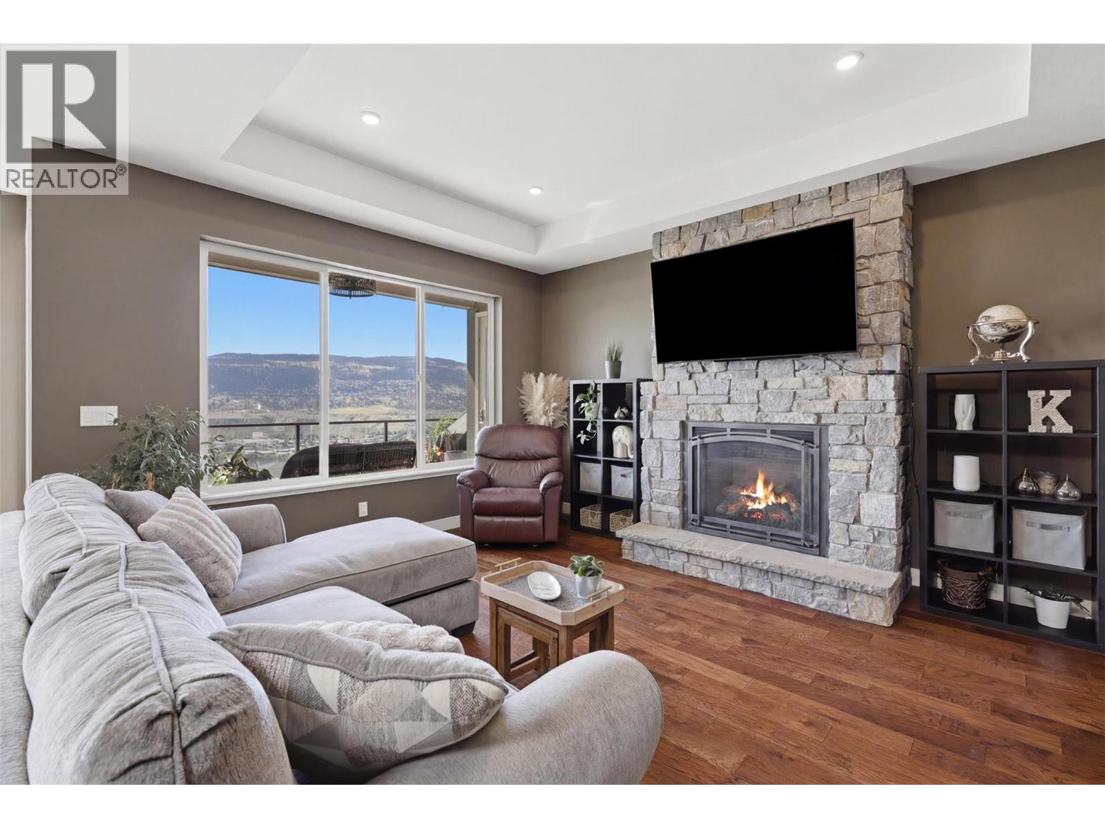 4006 Rio Vista Way, Kamloops, British Columbia  V2H 0E1 - Photo 6 - 10393832