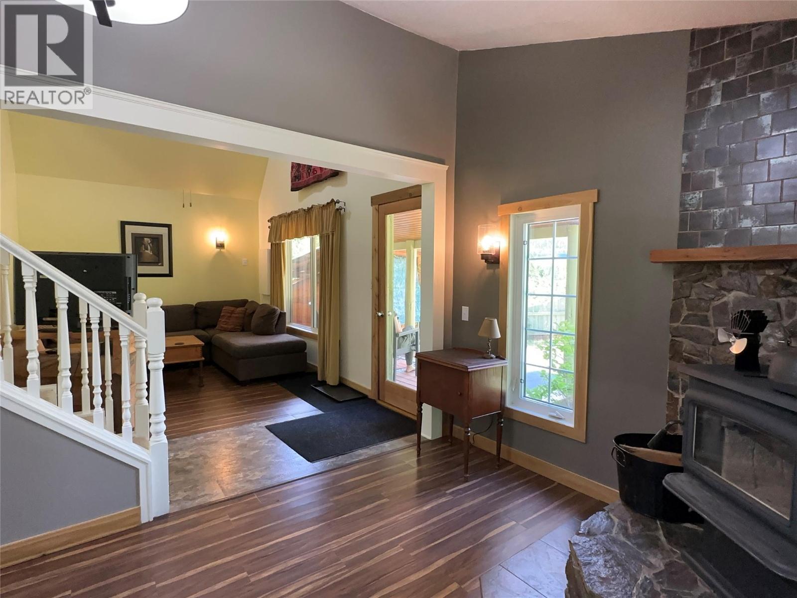 440 Hubscher Road, Ross Spur, British Columbia  V0G 1L0 - Photo 19 - 10394009