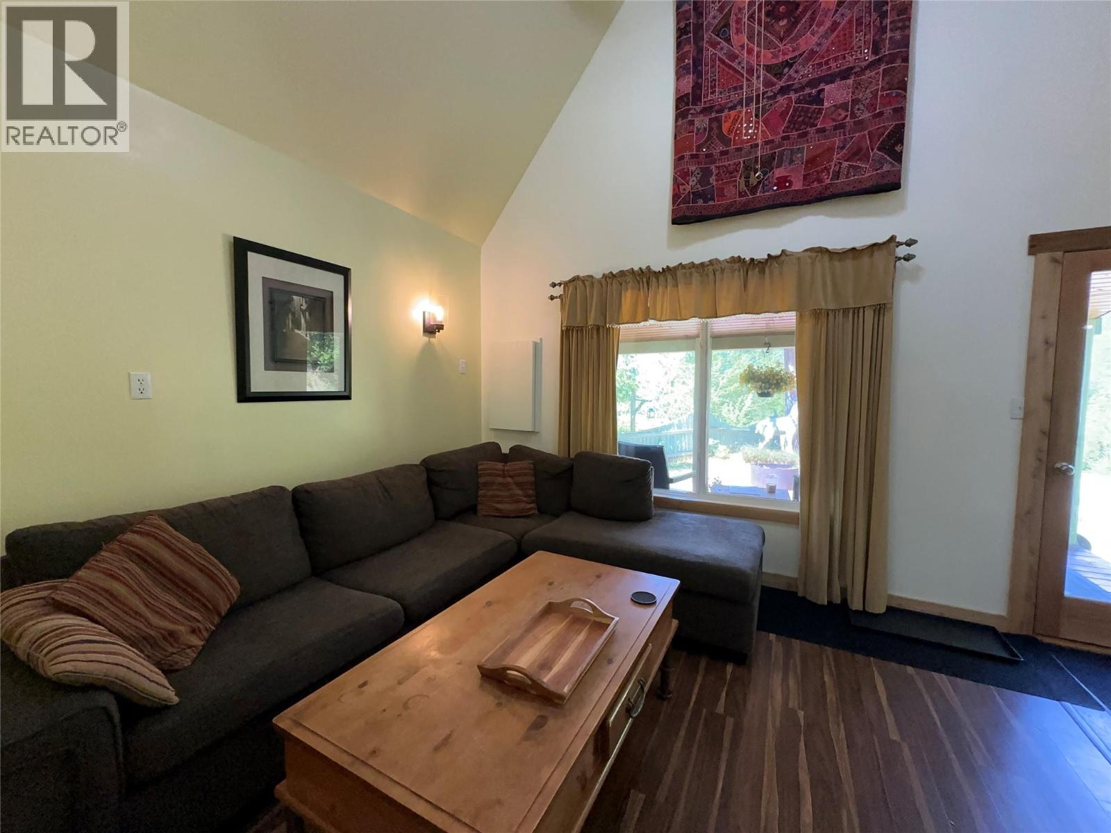 440 Hubscher Road, Ross Spur, British Columbia  V0G 1L0 - Photo 22 - 10394009