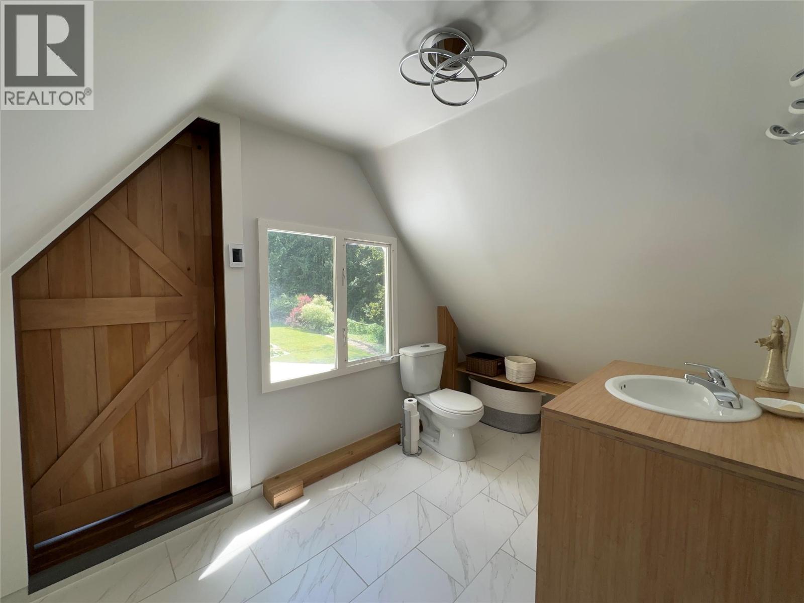 440 Hubscher Road, Ross Spur, British Columbia  V0G 1L0 - Photo 40 - 10394009