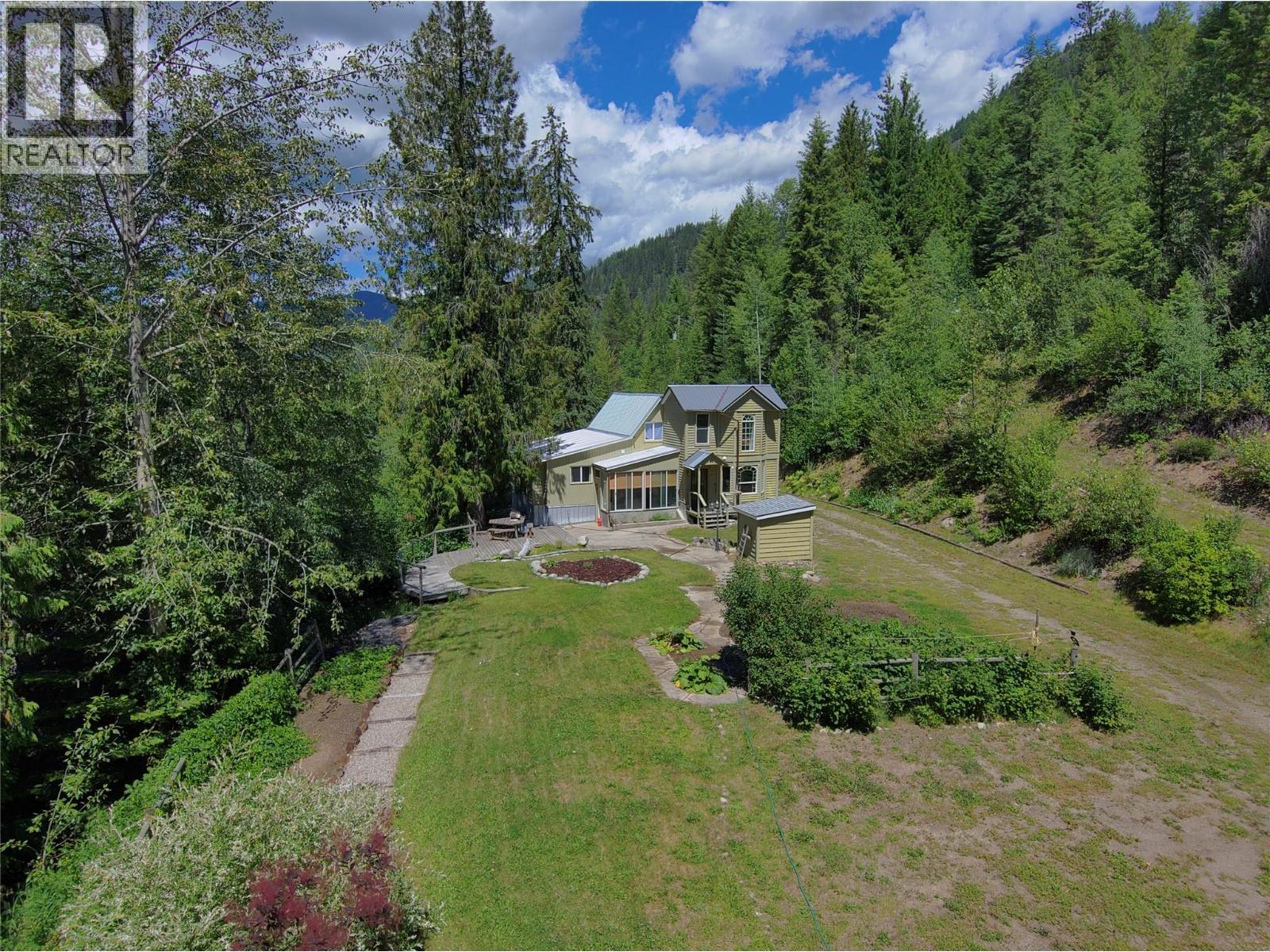 440 Hubscher Road, Ross Spur, British Columbia  V0G 1L0 - Photo 90 - 10394009