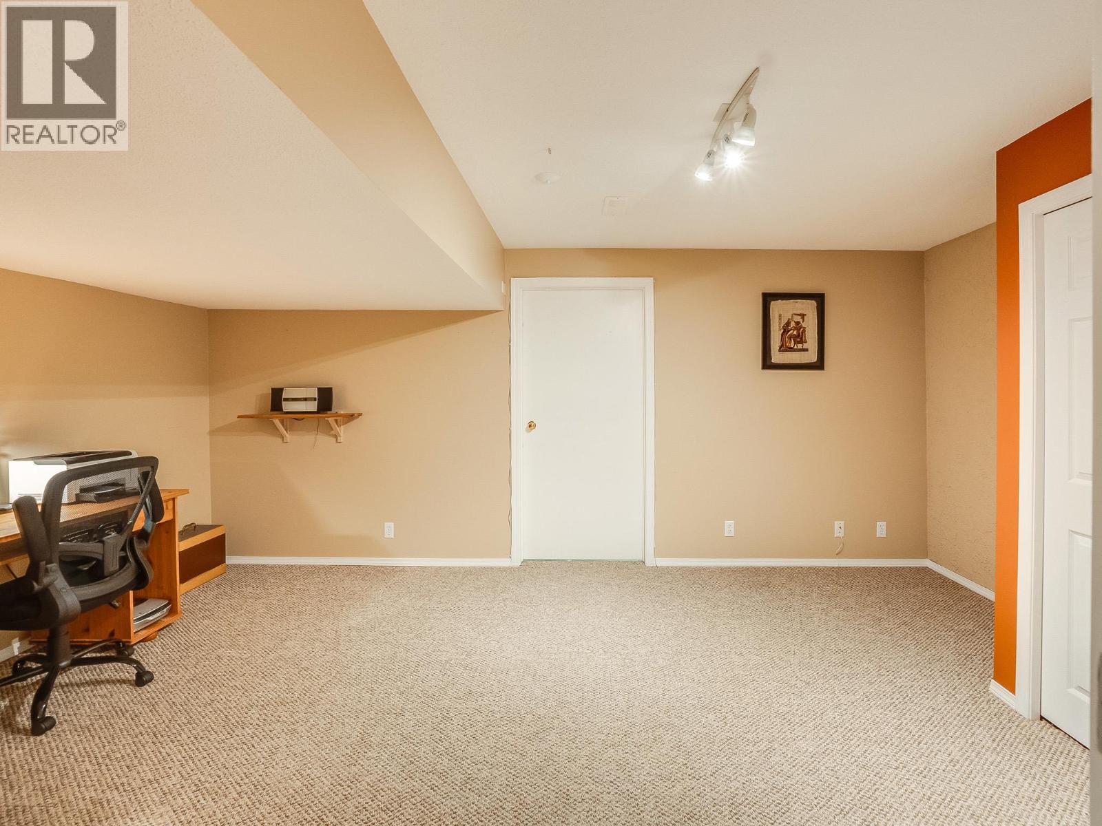5648 Longbeach Road, Nelson, British Columbia  V1L 6N9 - Photo 24 - 10393326