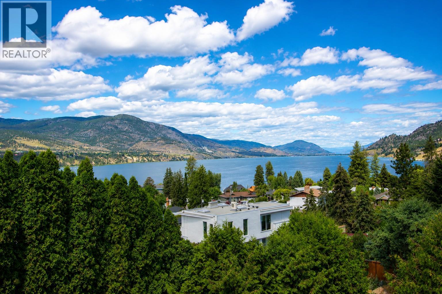 114 Eastside Road, Okanagan Falls, British Columbia    - Photo 1 - 10393794