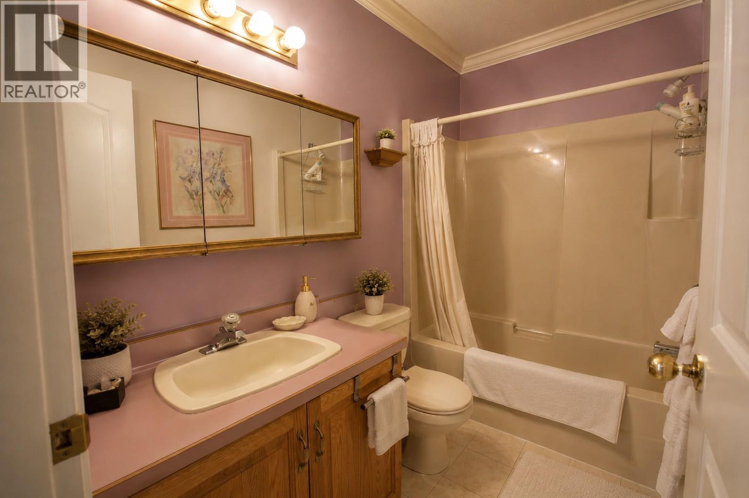 114 Eastside Road, Okanagan Falls, British Columbia    - Photo 19 - 10393794