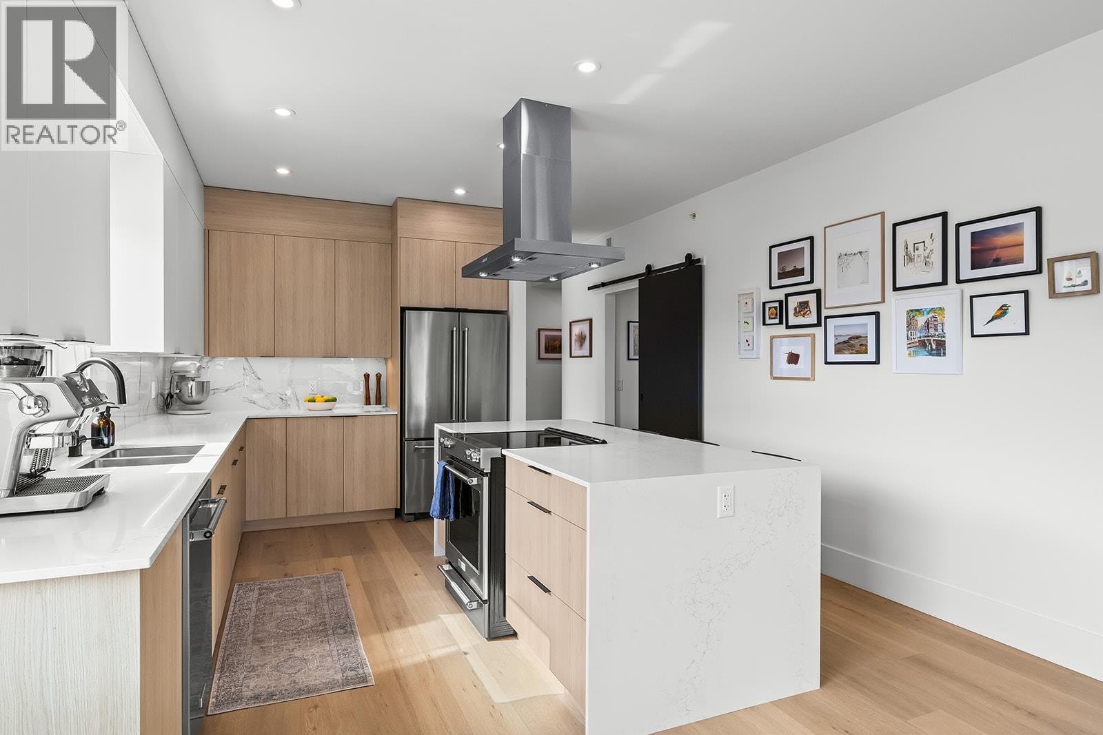 640 Wardlaw Avenue Unit# 303, Kelowna, British Columbia  V1Y 5B7 - Photo 3 - 10393830