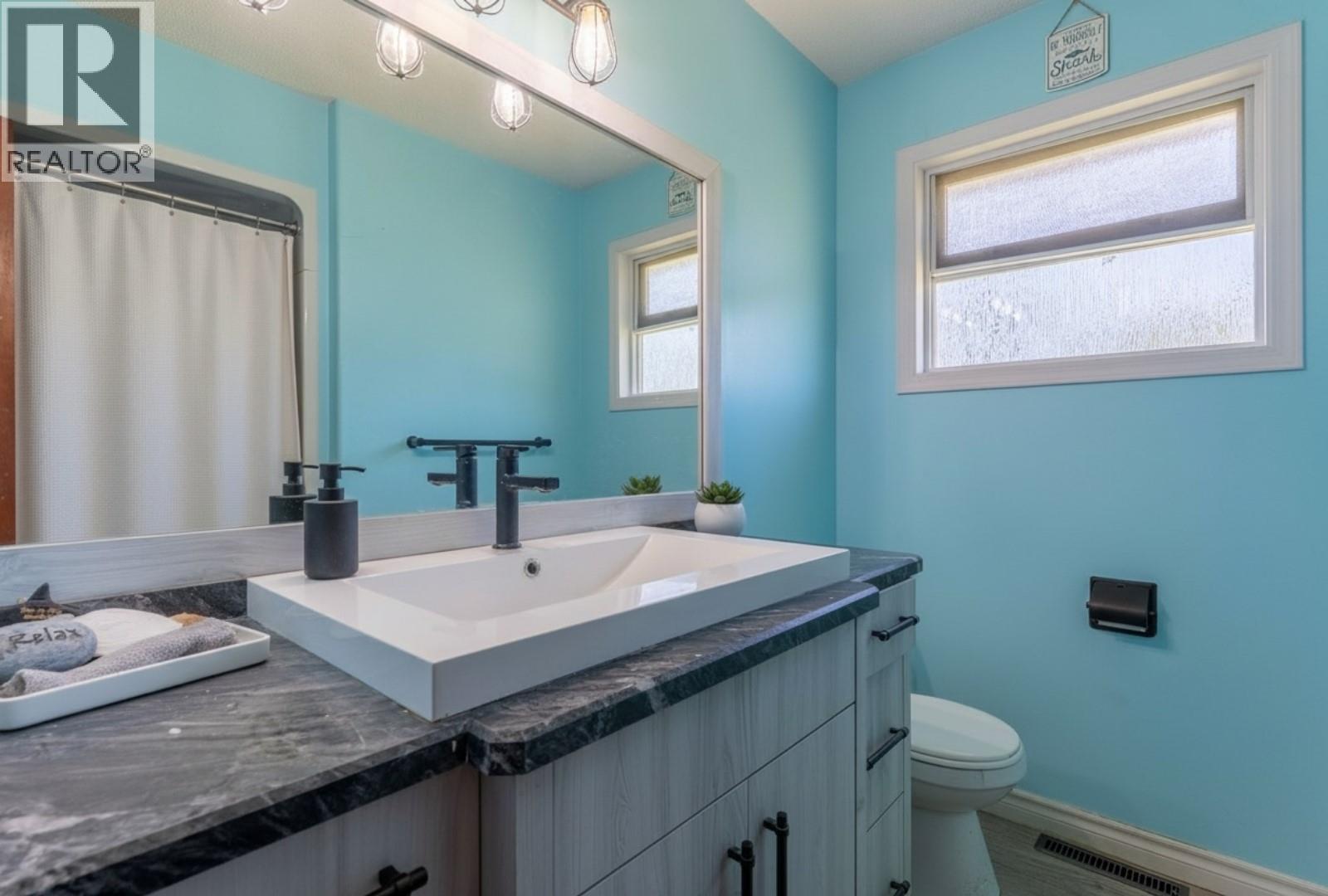 500 Mallach Road, Kelowna, British Columbia  V1X 2W8 - Photo 12 - 10392269