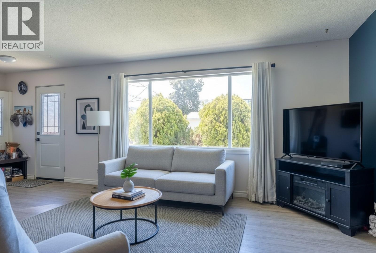 500 Mallach Road, Kelowna, British Columbia  V1X 2W8 - Photo 3 - 10392269