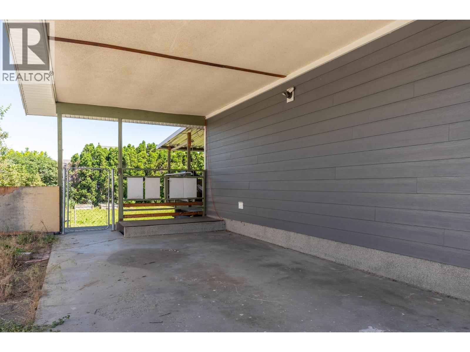 500 Mallach Road, Kelowna, British Columbia  V1X 2W8 - Photo 36 - 10392269