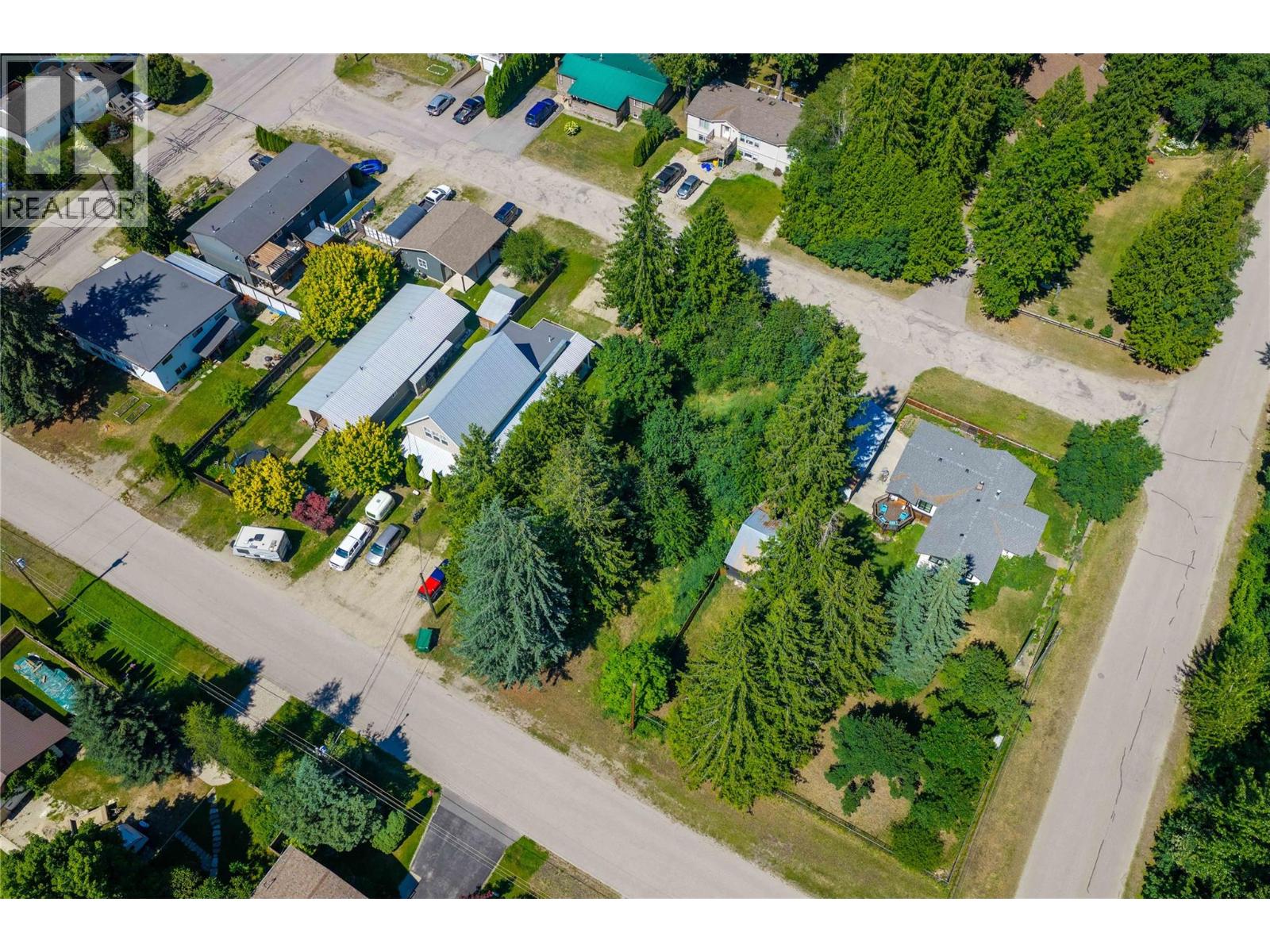 1206 Carlson Street, Revelstoke, British Columbia  V0E 2S0 - Photo 10 - 10393995