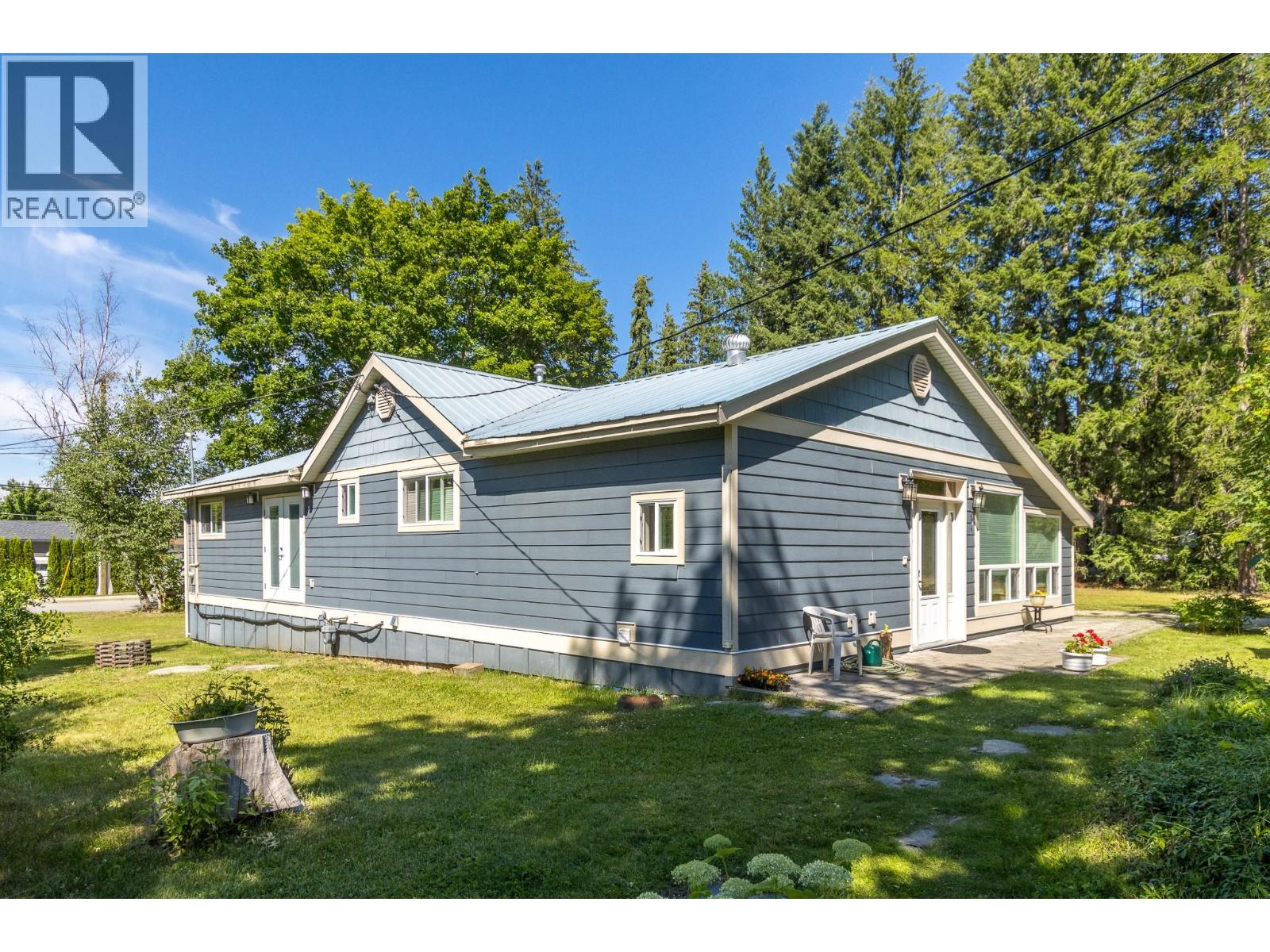 1370 20 Avenue Se, Salmon Arm, British Columbia  V1E 2C9 - Photo 33 - 10393786