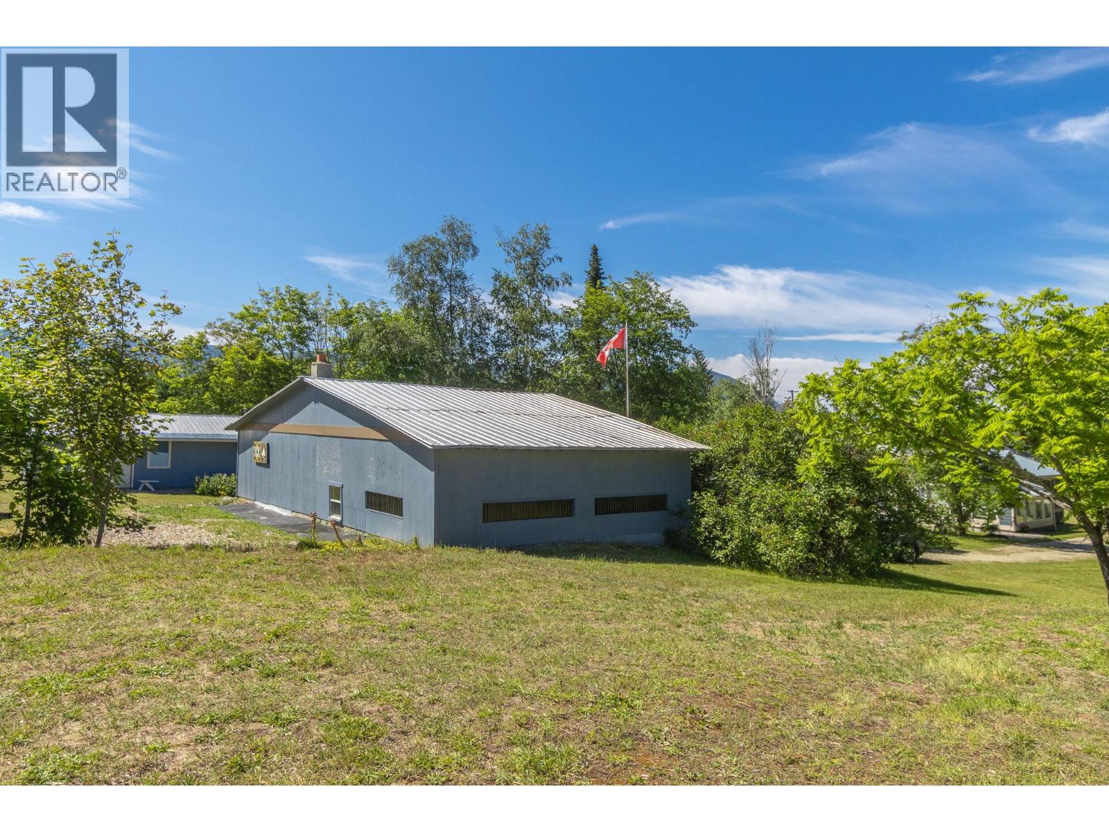 1370 20 Avenue Se, Salmon Arm, British Columbia  V1E 2C9 - Photo 45 - 10393786