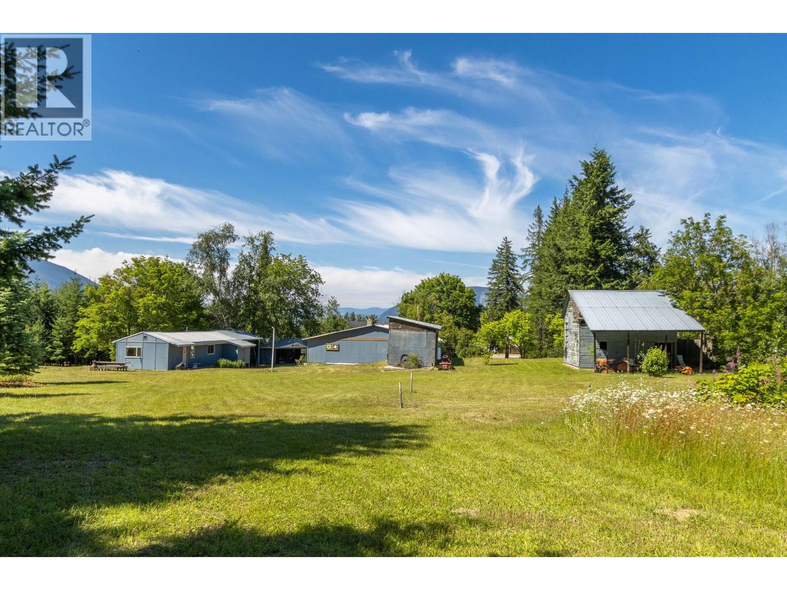 1370 20 Avenue Se, Salmon Arm, British Columbia  V1E 2C9 - Photo 5 - 10393786