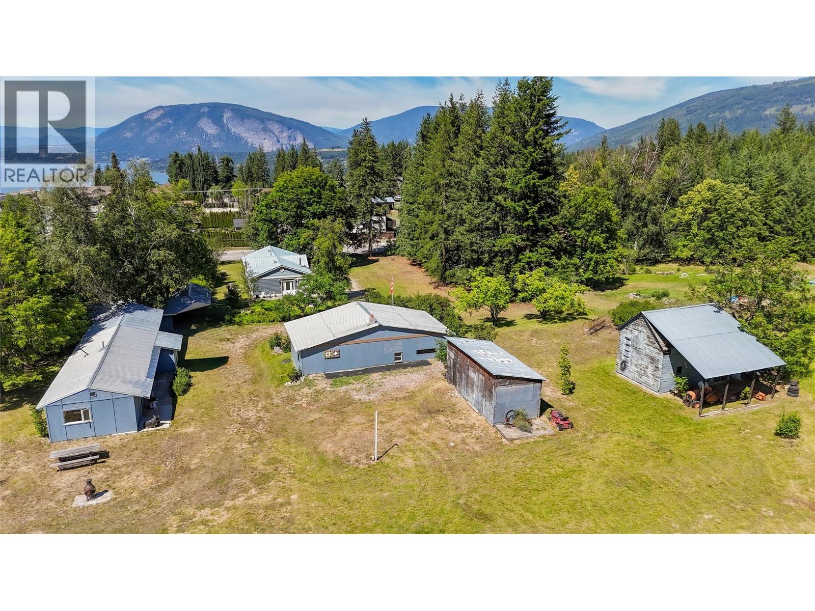 1370 20 Avenue Se, Salmon Arm, British Columbia  V1E 2C9 - Photo 62 - 10393786