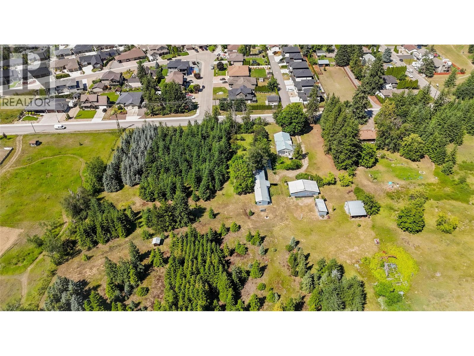 1370 20 Avenue Se, Salmon Arm, British Columbia  V1E 2C9 - Photo 63 - 10393786